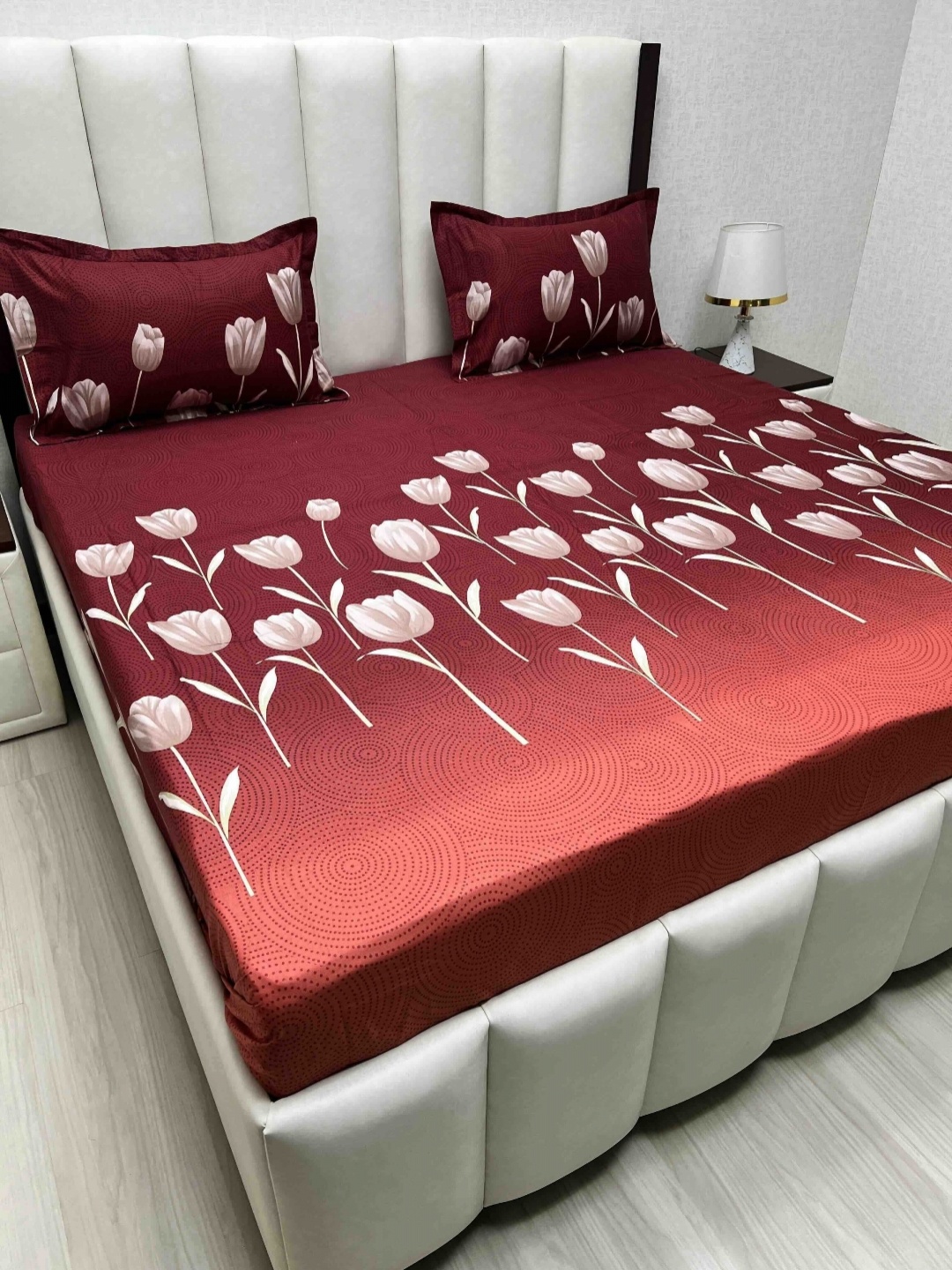 

Pure Decor Passion Fur Maroon & White Floral Cotton 300 TC Queen Bedsheet Set-2.28mx2.54m