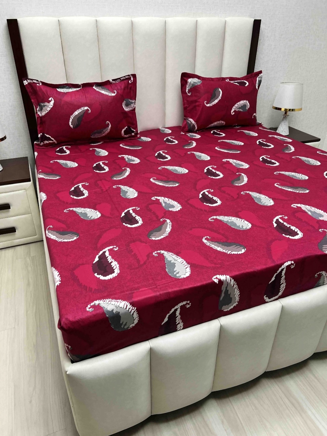 

Pure Decor Passion Fur Pink & White Ethnic Cotton 300 TC Queen Bedsheet Set-2.28mx2.54m