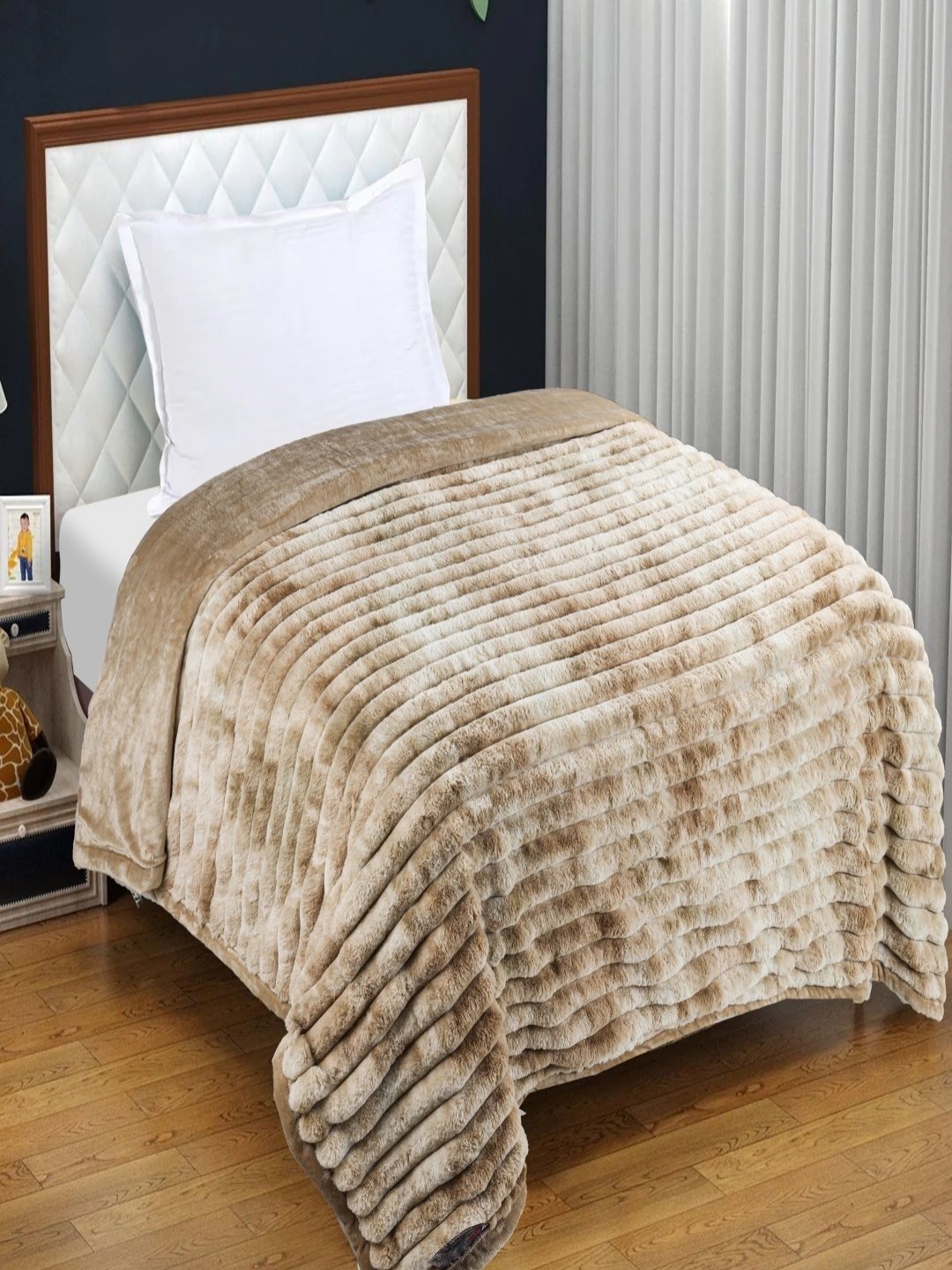 

GAPU & BALY Beige & Brown Abstract Fur 300 GSM Heavy Winter Single Bed Blanket