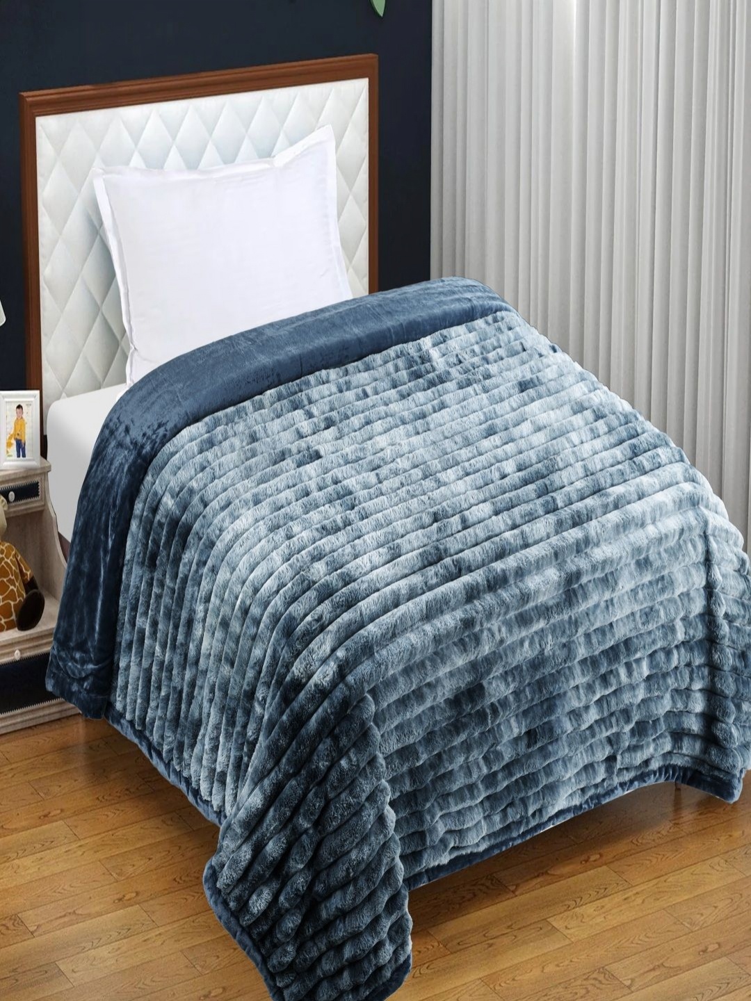 

GAPU & BALY Blue & White Abstract Fur 300 GSM Heavy Winter Single Bed Blanket