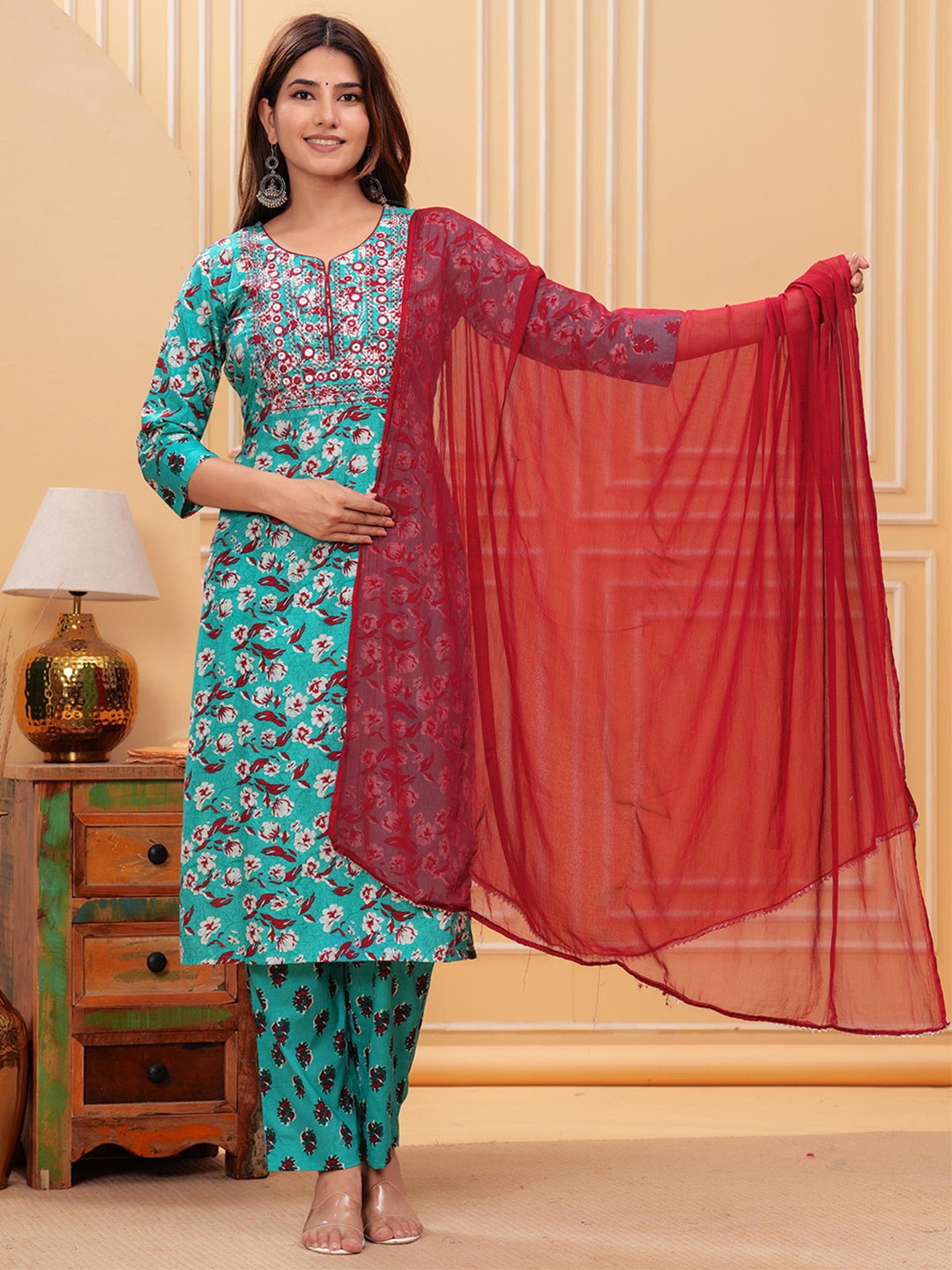 

Aktasa Floral Printed Thread Work Straight Pure Cotton Kurta with Trousers And Dupatta, Turquoise blue