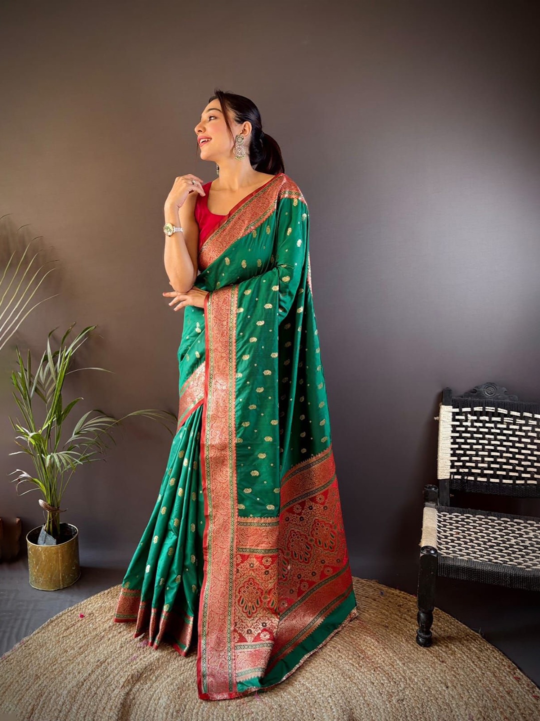 

RAJ DHARMA SILK Ethnic Motifs Woven Design Zari Banarasi Saree, Green