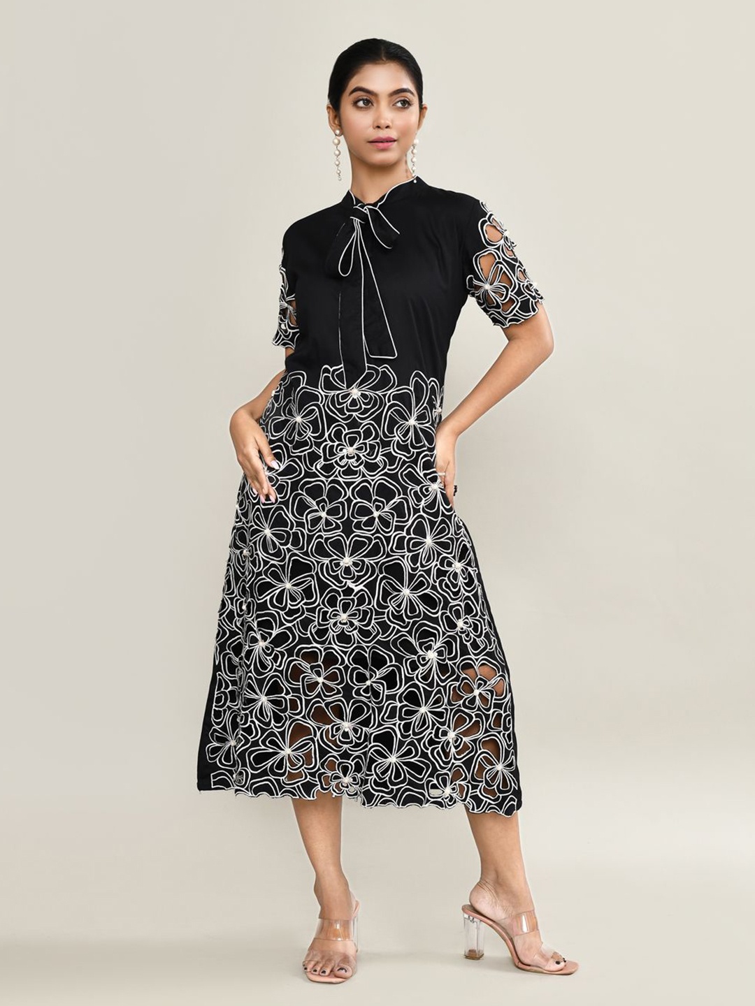 

The Maple Women Floral Printed A-Line Midi Dress, Black