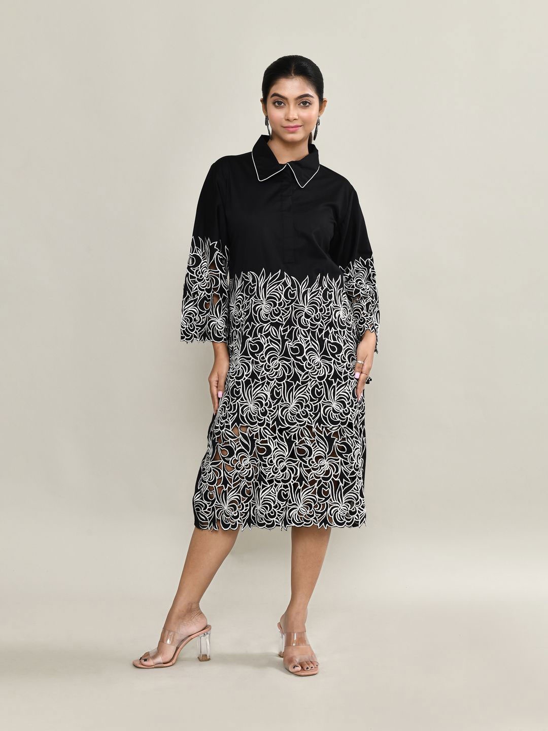 

The Maple Floral Printed Shirt Collar A-Line Midi Cotton Dress, Black