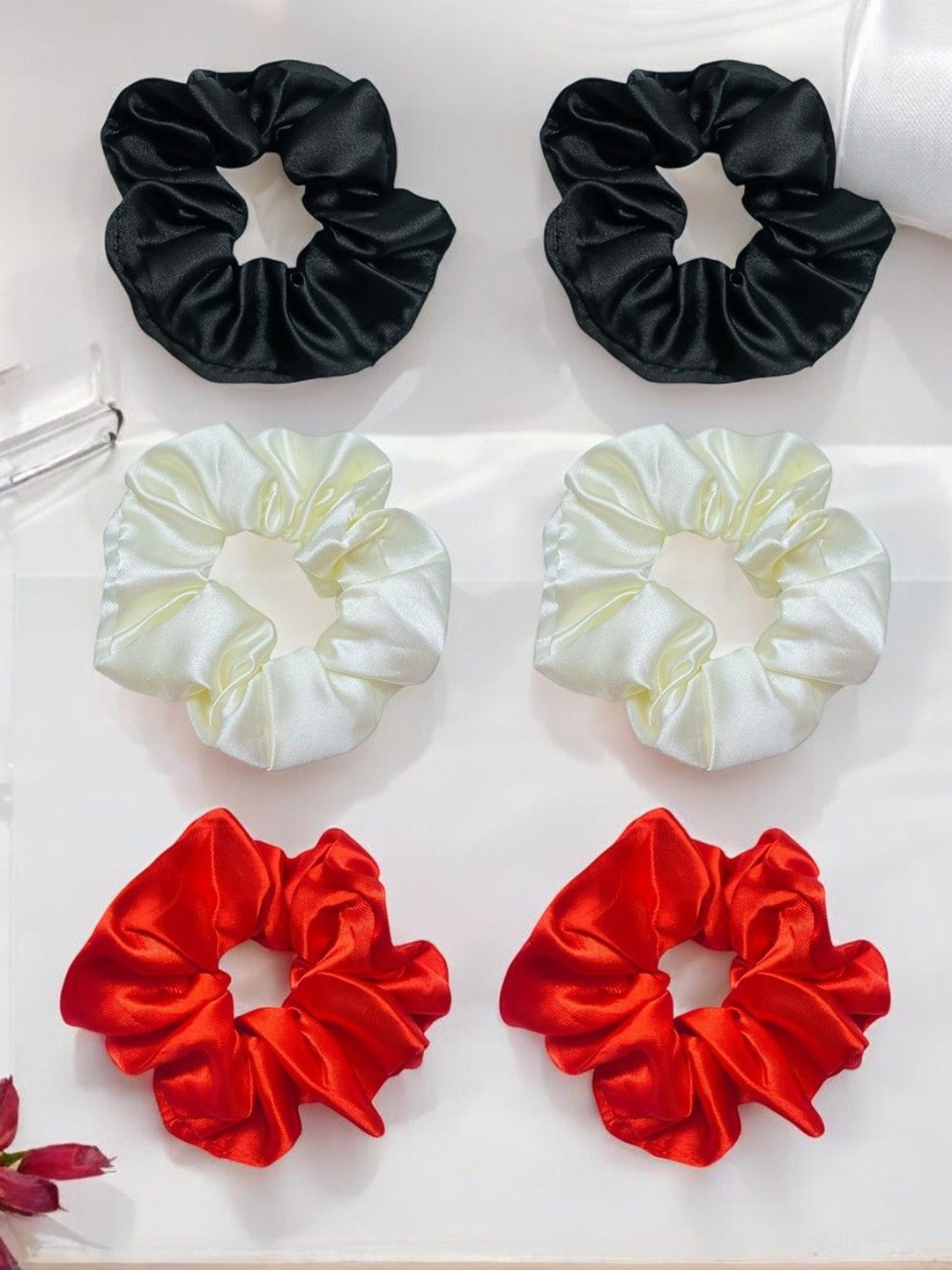 

DressBerry Women Set of 6 Embellished Ponytail Holders, Black