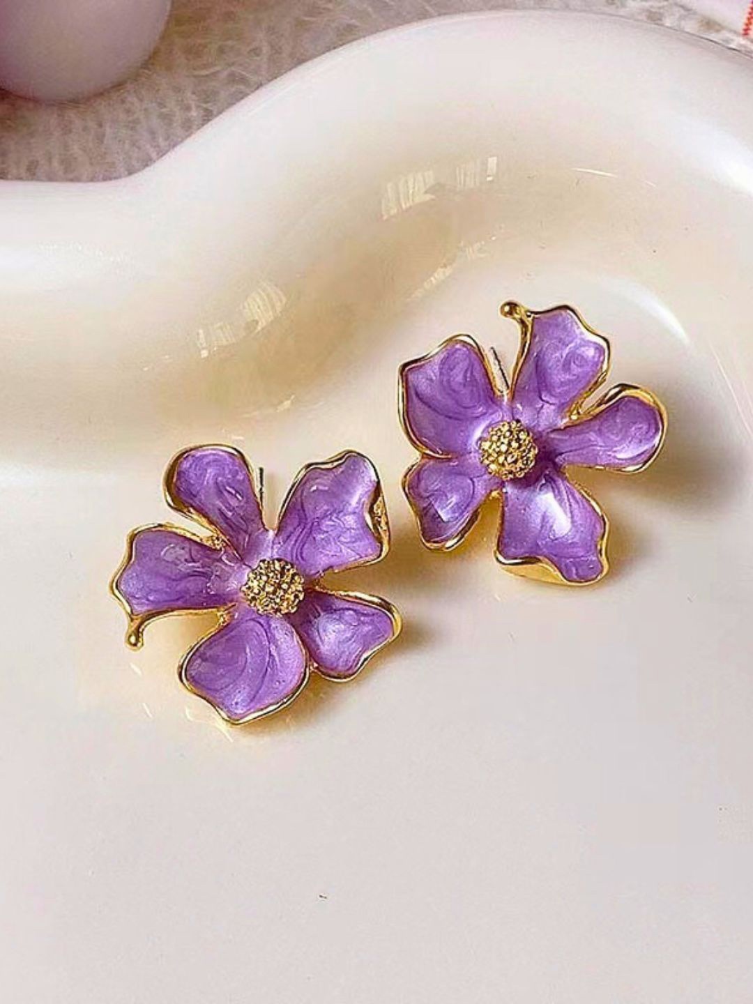 

DressBerry Gold-Plated Floral Shaped Enamelled Studs, Purple