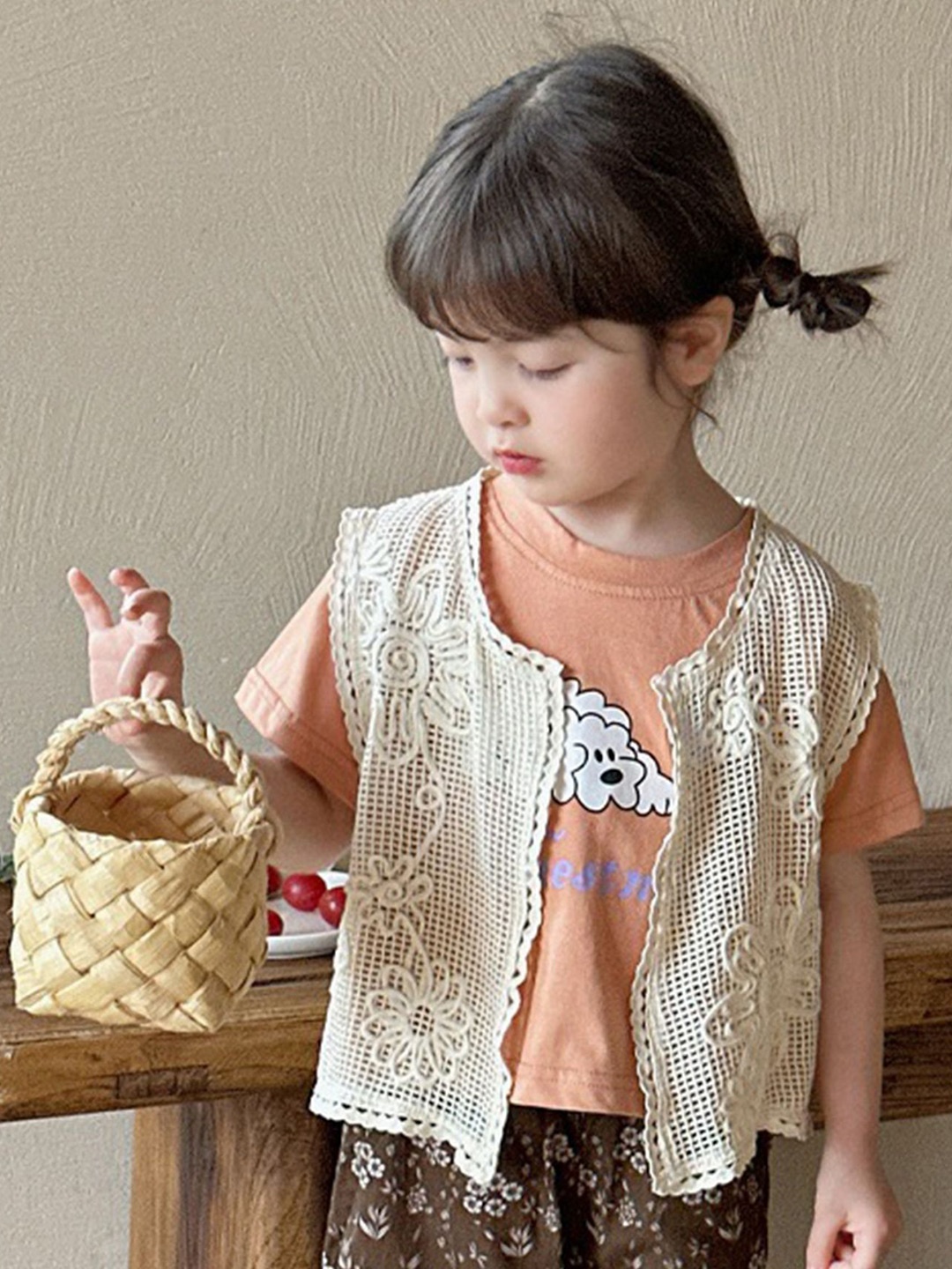 

LULU & SKY Girls Knitted Front-open Vest, Beige