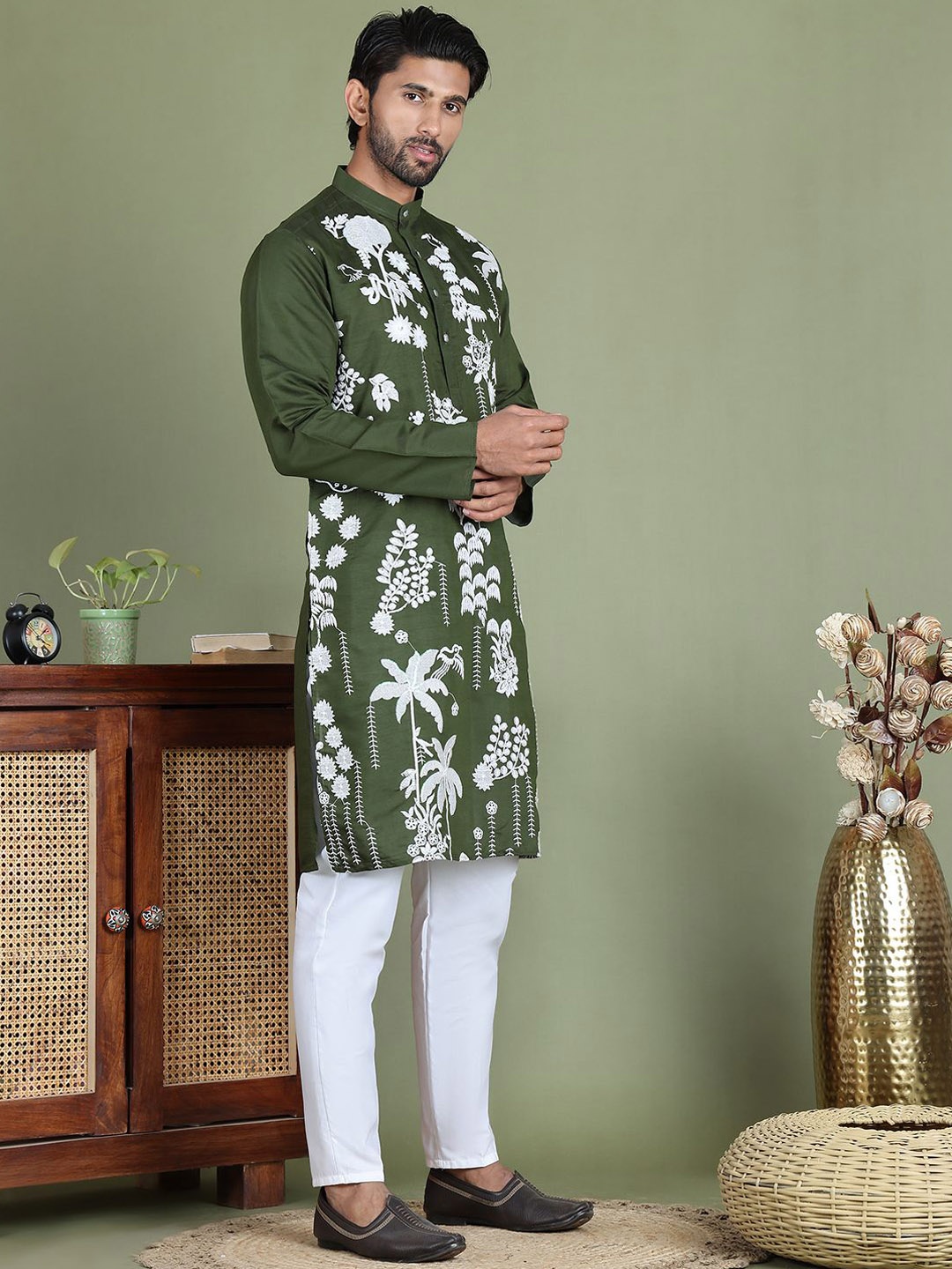 

Jompers Tropical Print Embroidered Band Collar Straight Kurta With Trouser, Olive
