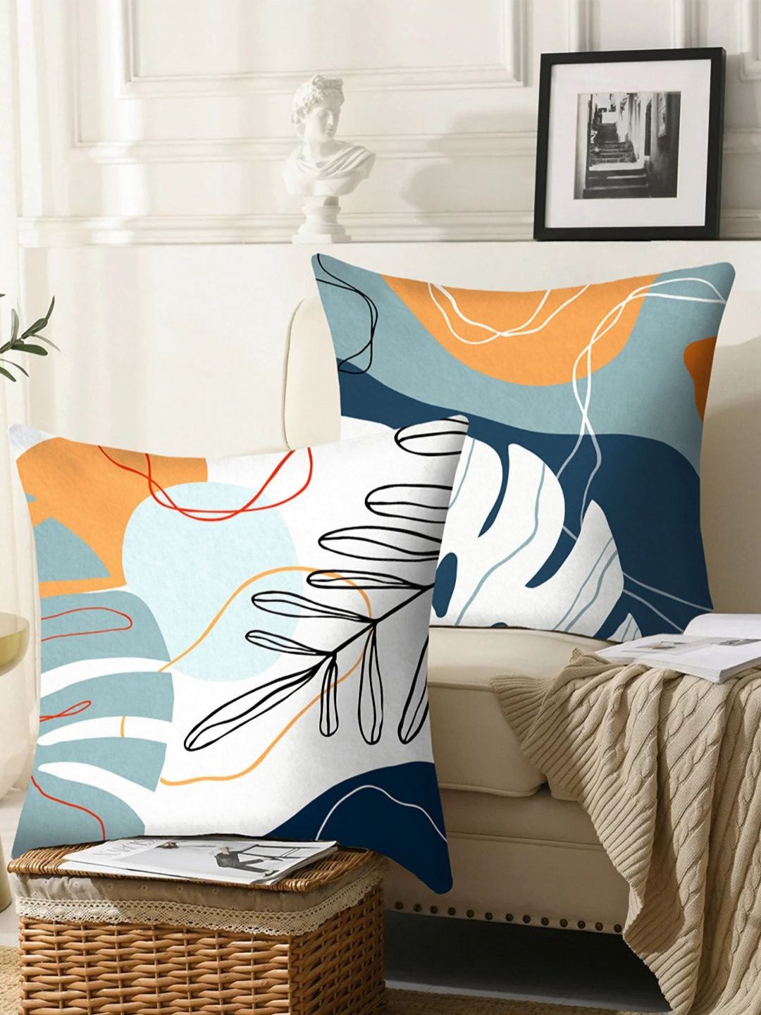 

AEROHAVEN White & Blue 2 Pieces Abstract Printed Velvet Square Cushion Covers
