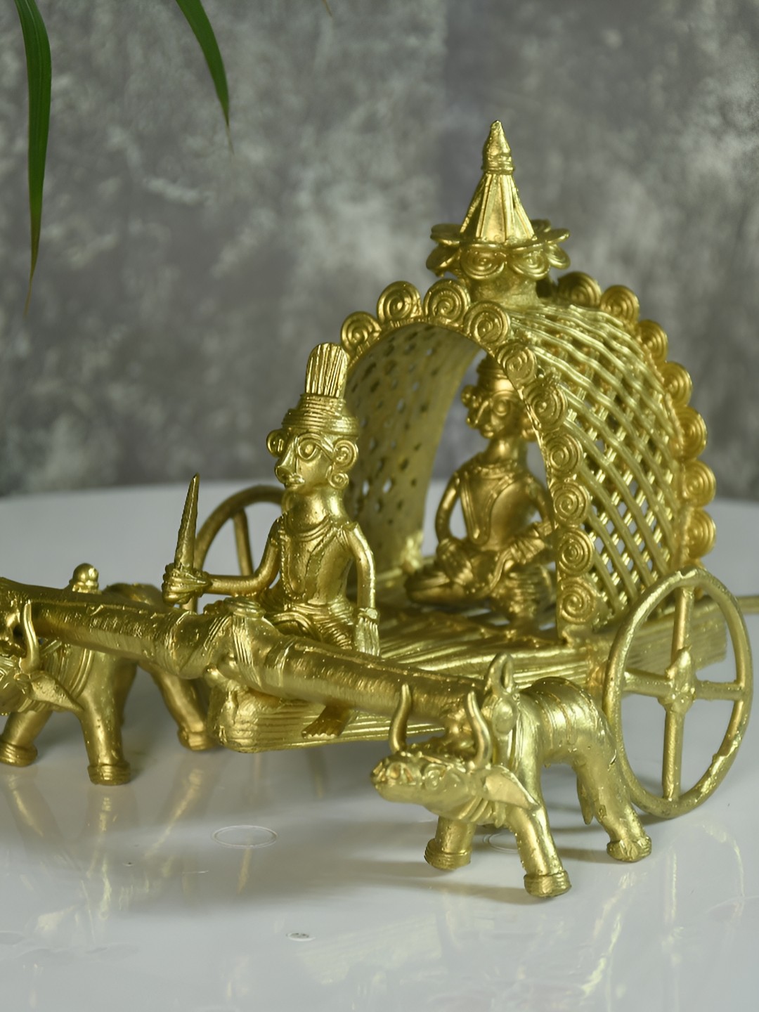 

SOWPEACE Brass Cow Cart Showpiece, Gold