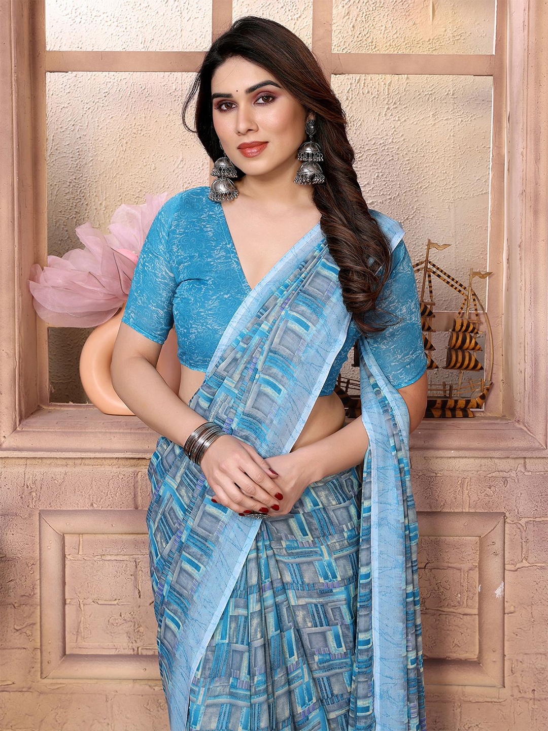

Moda Rapido Floral Saree, Teal