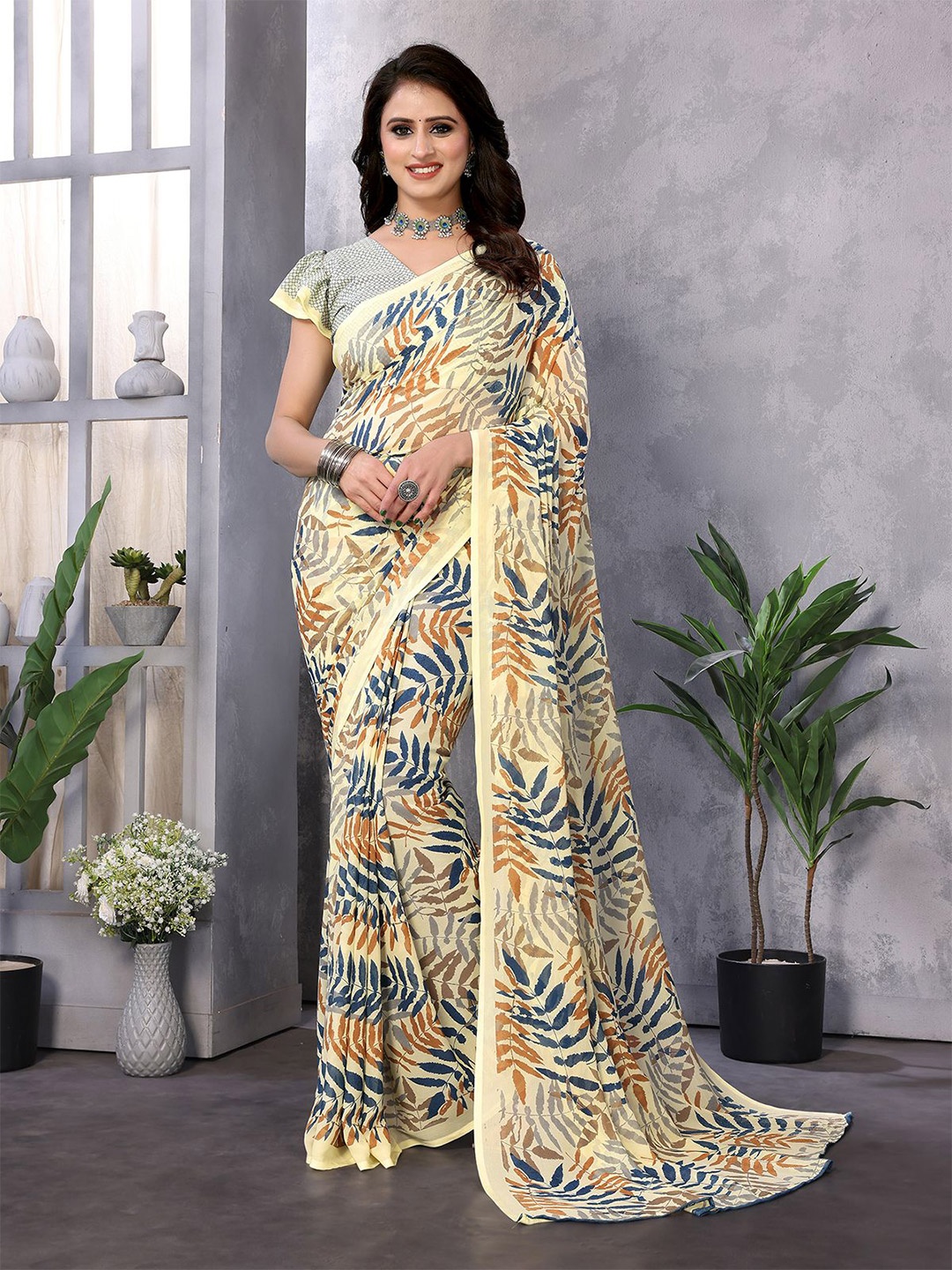 

Moda Rapido Floral Printed Saree with Unstitched Blouse Piece, Yellow