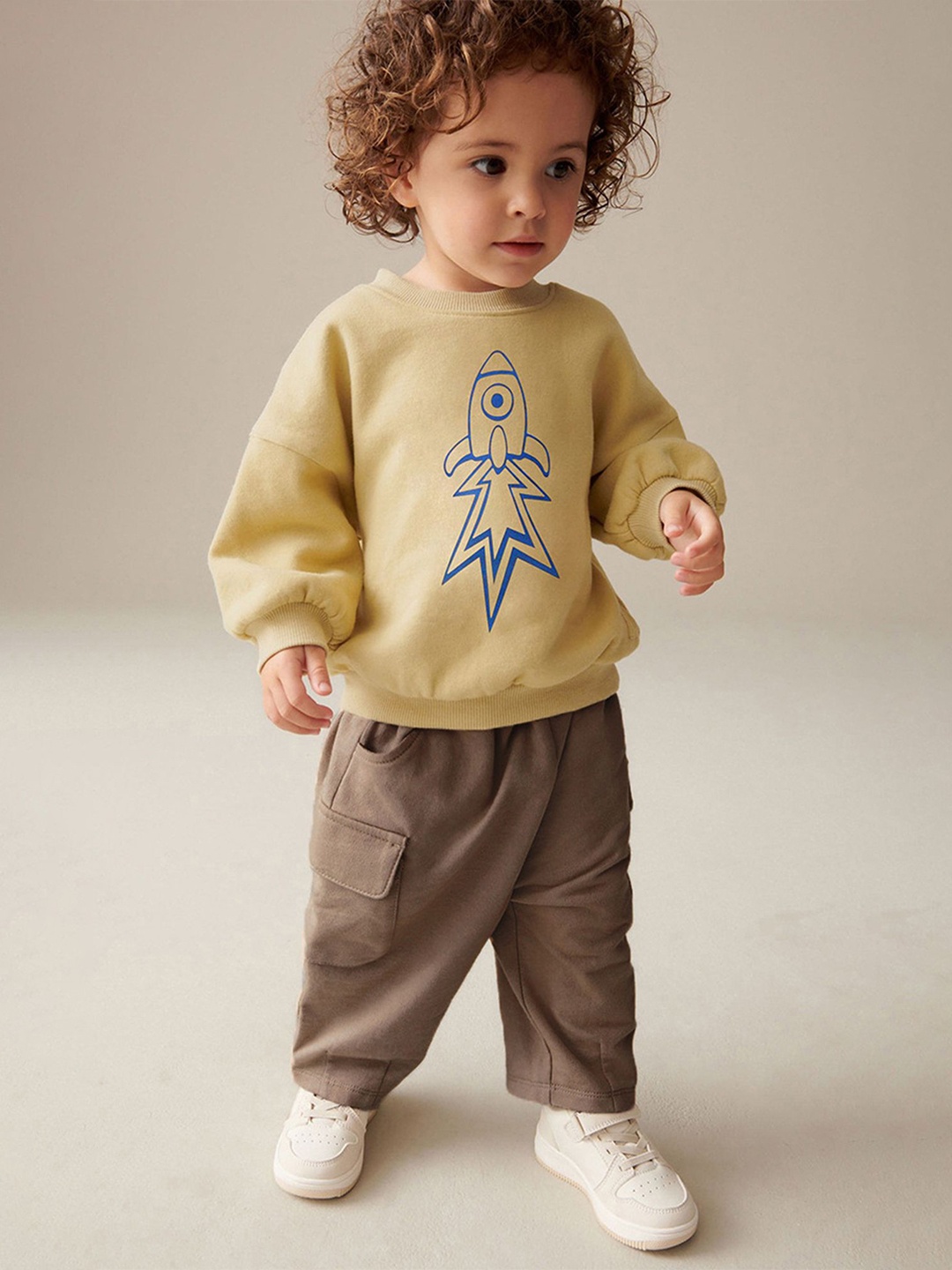 

LULU & SKY Boys Printed Long Sleeves Pure Cotton Sweatshirt with Trousers, Khaki