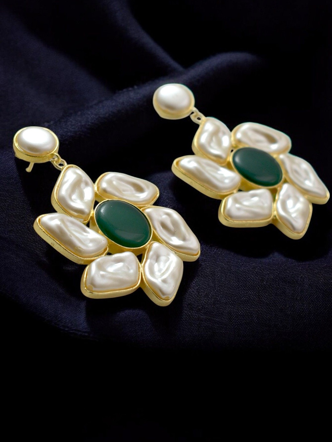 

TISHUL JEWELS Gold-Plated Artificial Stones Studded Floral Shaped Drop Earrings