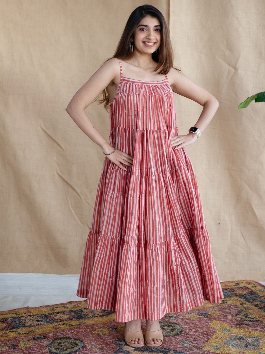 

THE INDIAN ETHNIC CO Batik Printed A-Line Maxi Dress with Lining, Red
