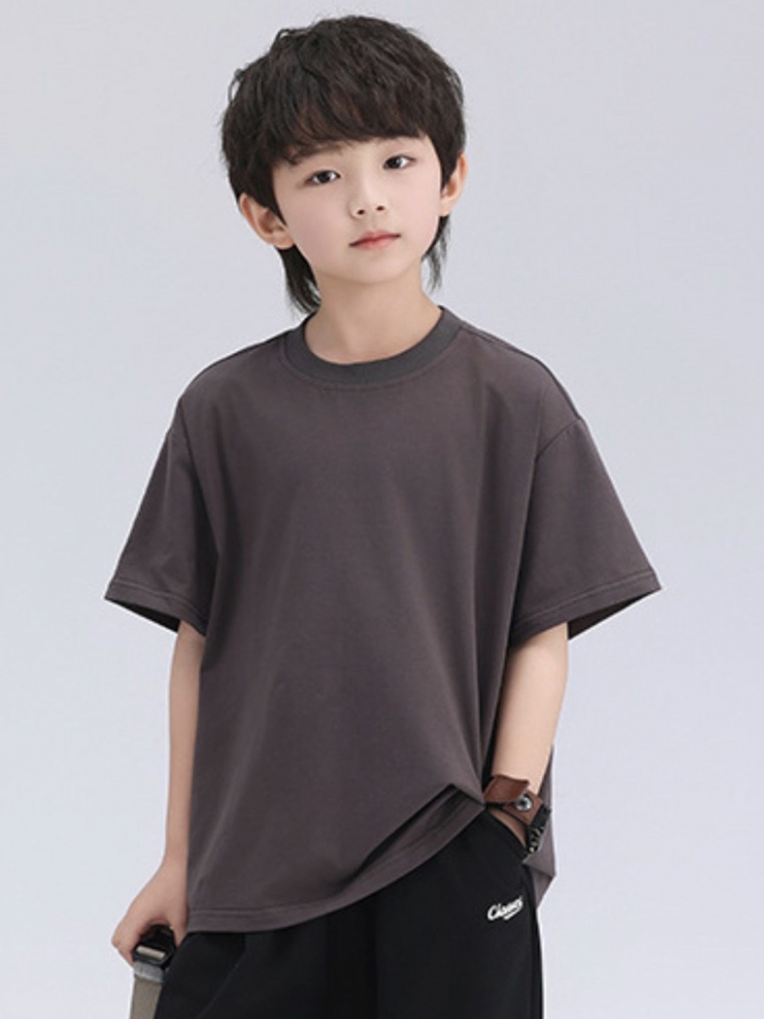 

LULU & SKY Boys Solid Round Neck Cotton T-shirt, Grey