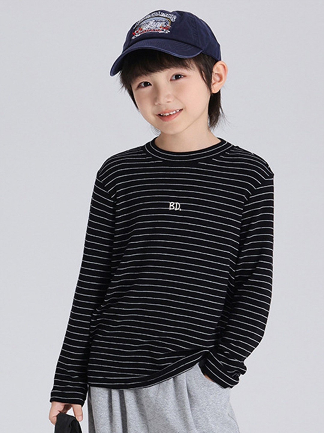 

LULU & SKY Boys Striped Round Neck T-shirt, Black