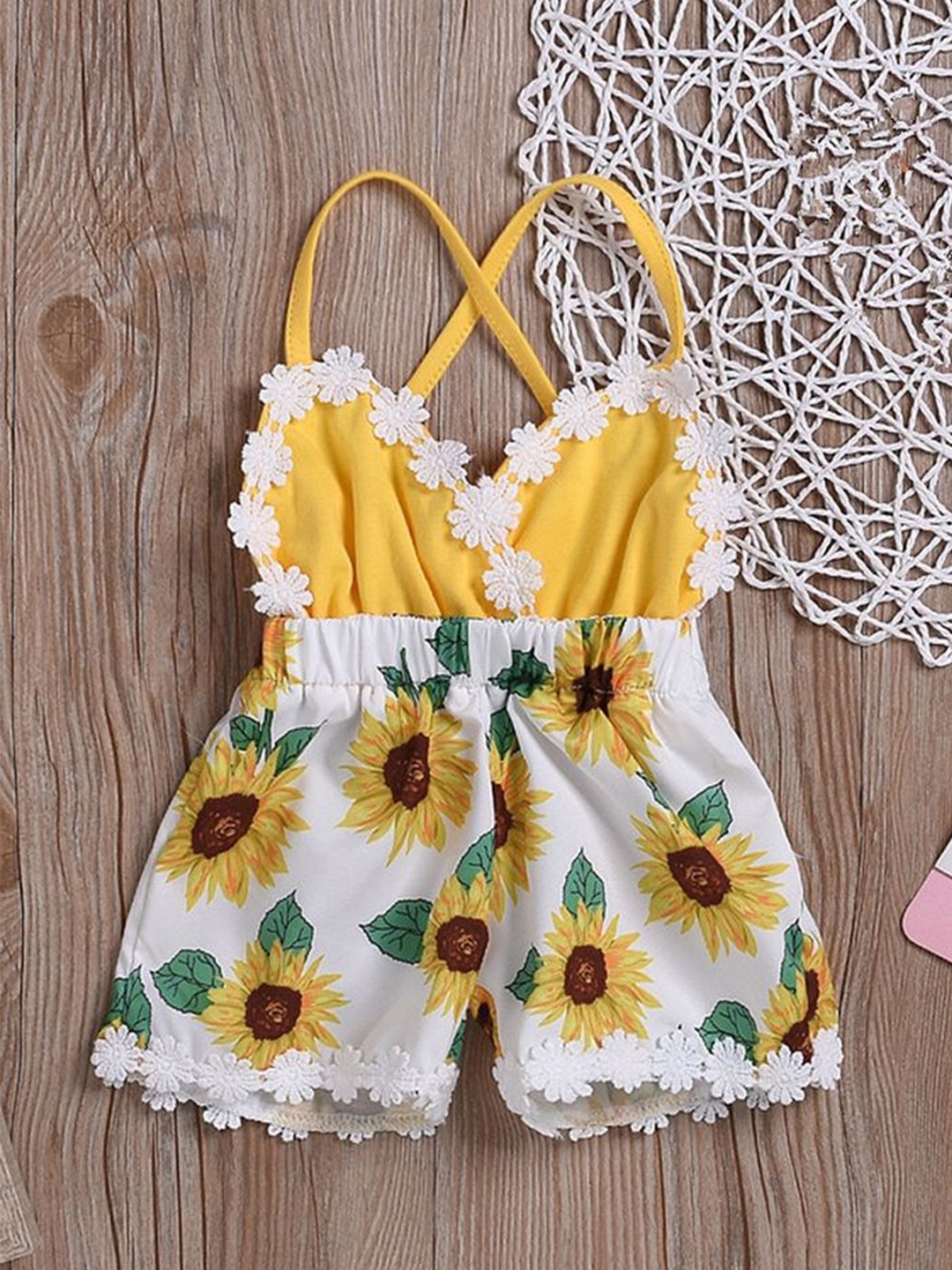 

LULU & SKY Girls Printed Basic Jumpsuit with Applique, Yellow