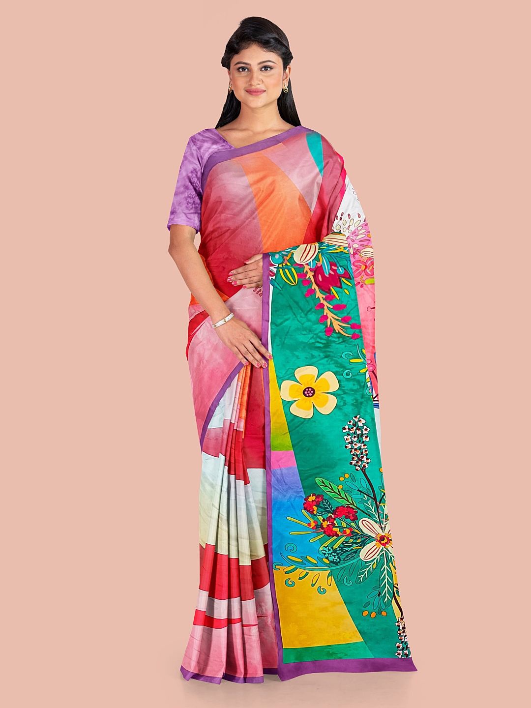 

Avyay Creation Floral Printed Saree, Green