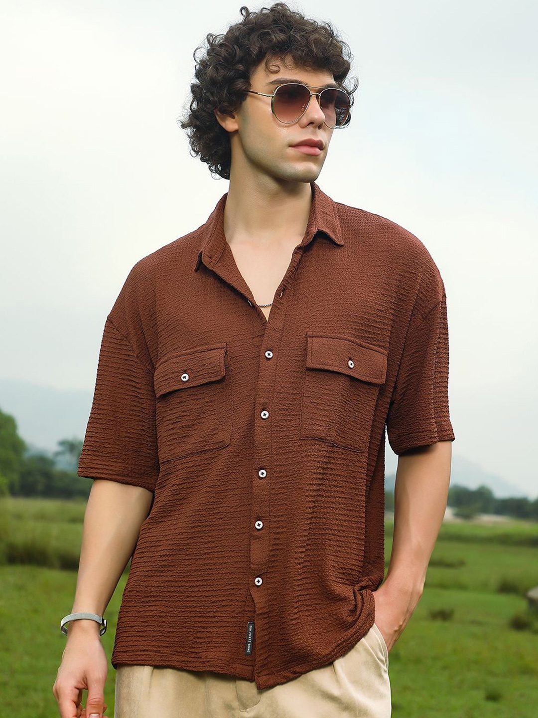 

Campus Sutra Men Relaxed Oversized Fit Spread Collar Textured Casual Shirt, Brown