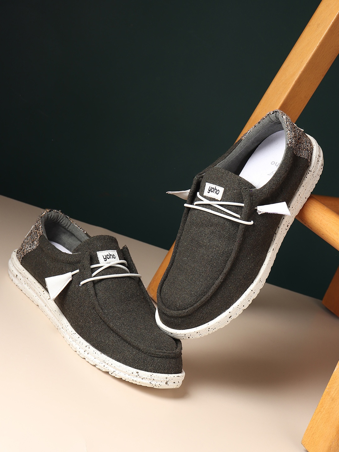 

YOHO Wafu Men Lightweight Casual Shoe, Black