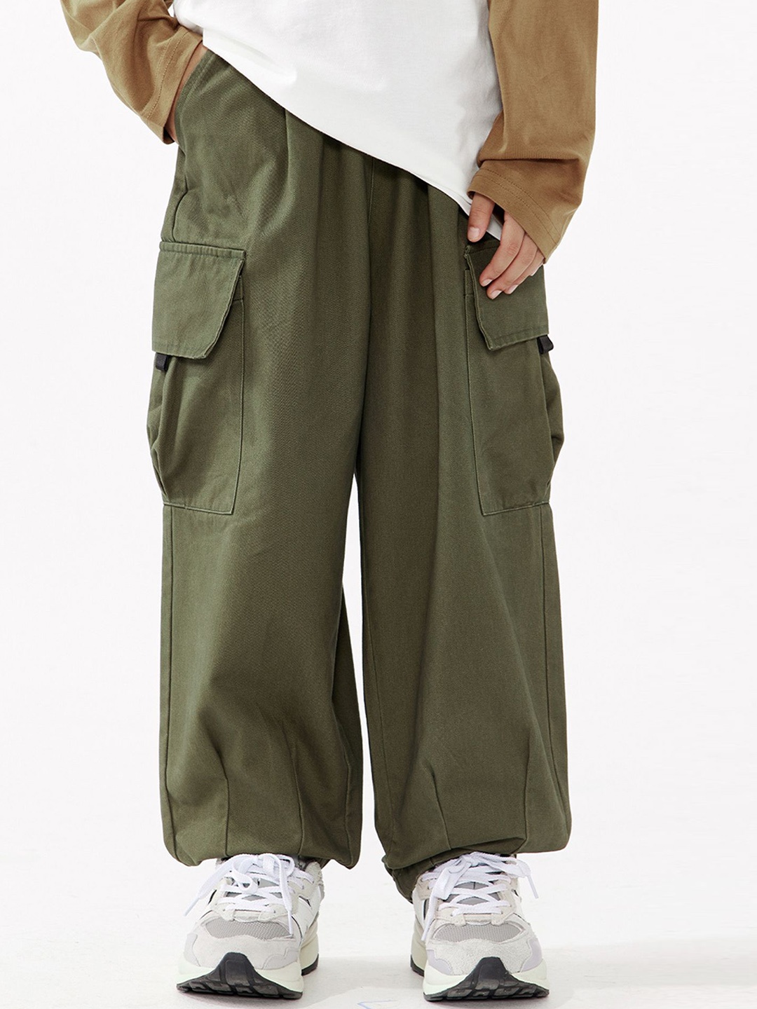 

LULU & SKY Boys Tapered Fit High-Rise Pleated Cotton Cargos, Olive