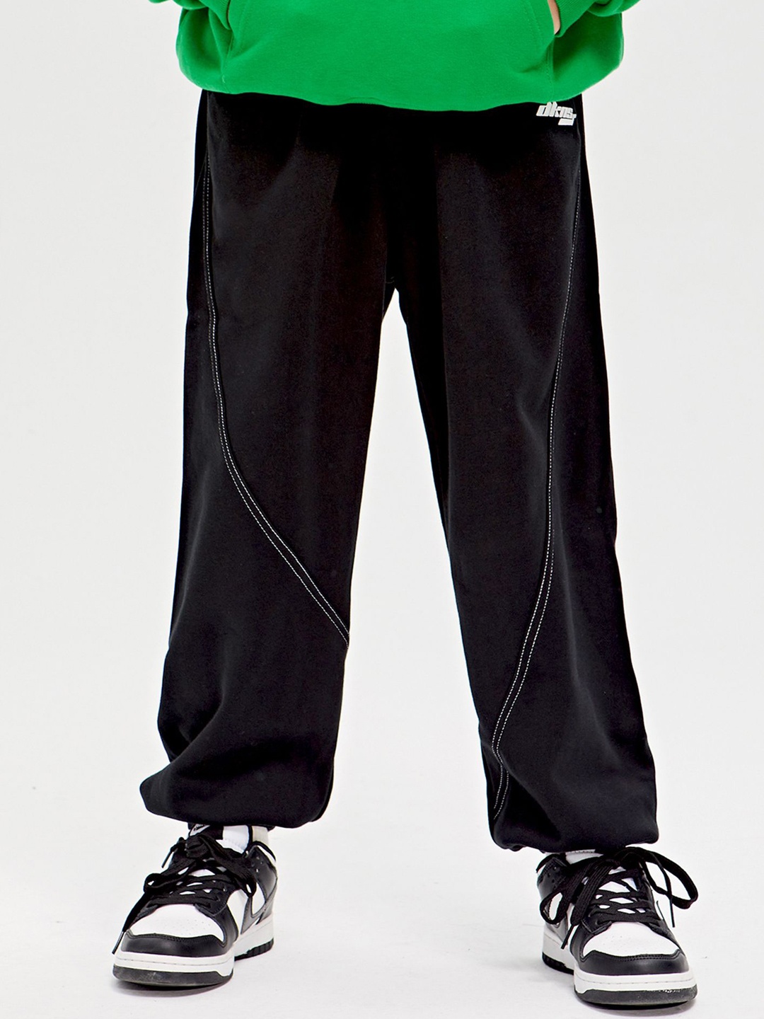 

LULU & SKY Boys Tapered Fit High-Rise Trousers, Black