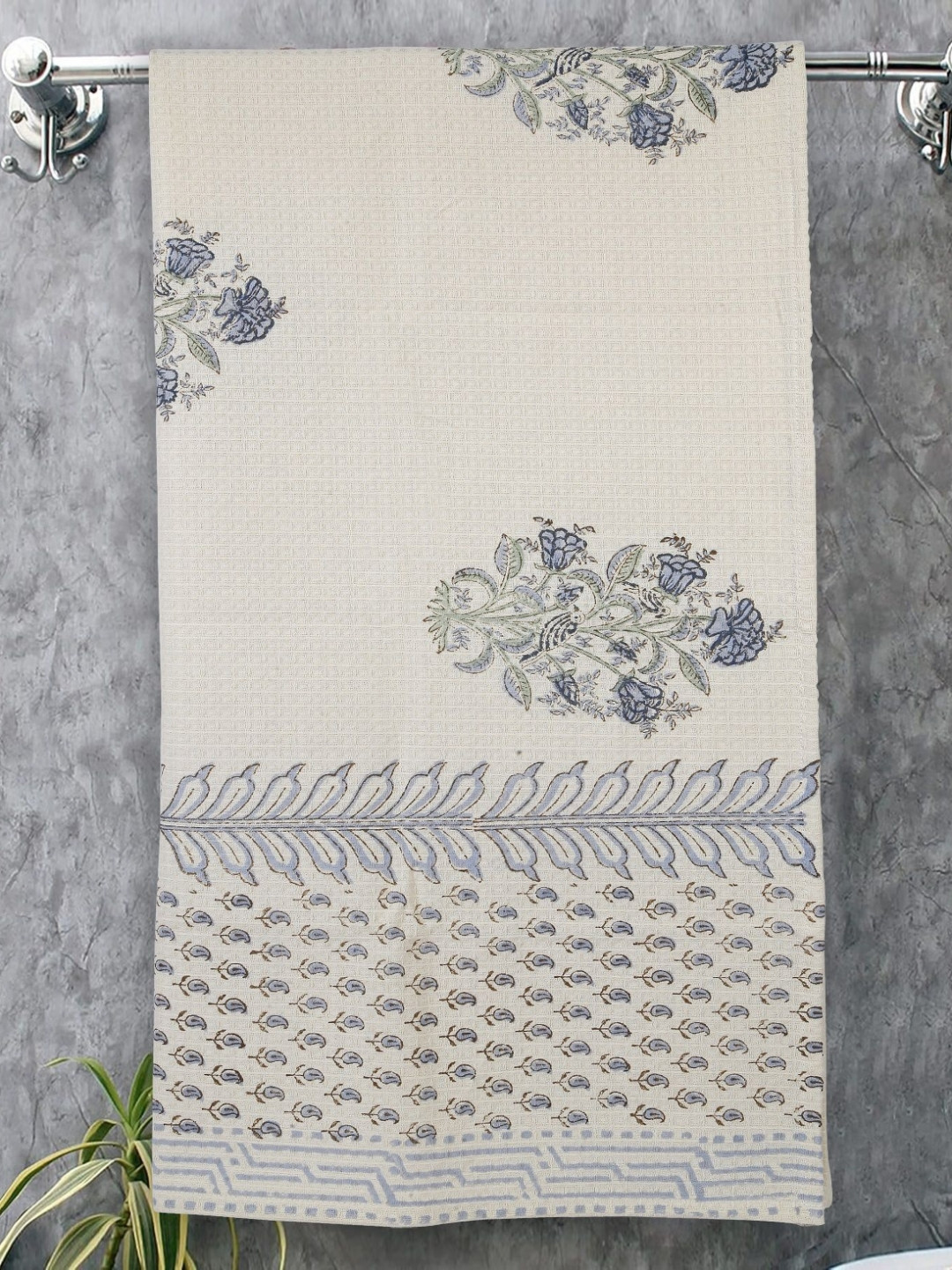 

Texstylers Blue & Beige Floral Printed Cotton 300 GSM Bath Towel