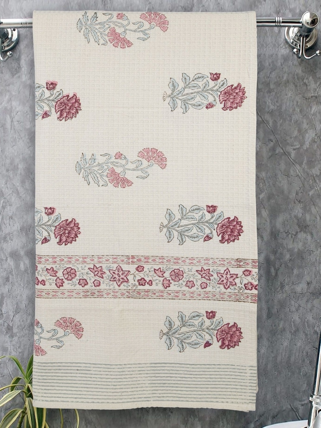 

Texstylers Red & Beige Floral Printed Cotton 300 GSM Bath Towel