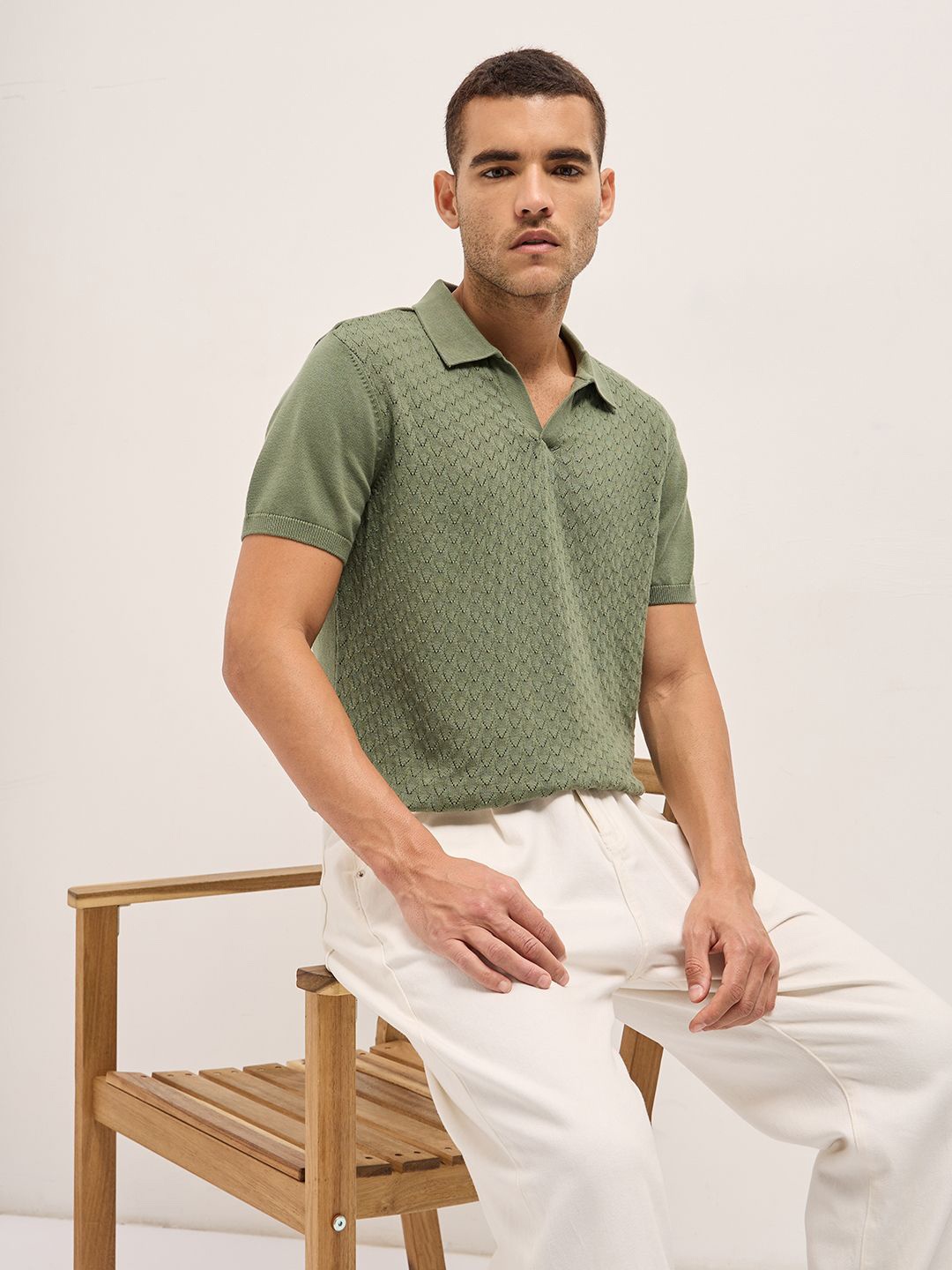 

THE BEAR HOUSE Men Self Design Polo Collar Cotton T-shirt, Green