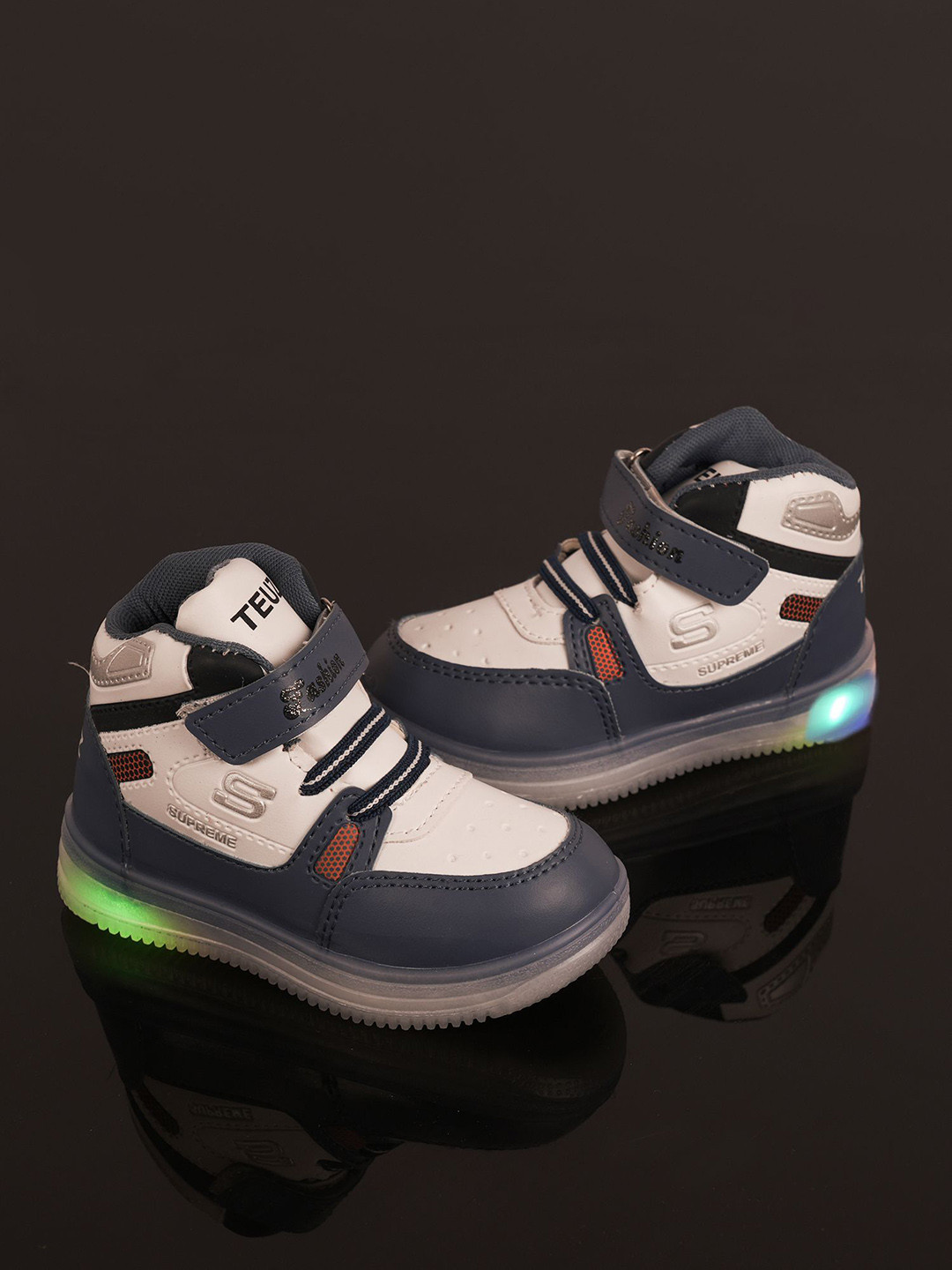 

Happy Feet Kids Colourblocked LED Sneakers, Blue