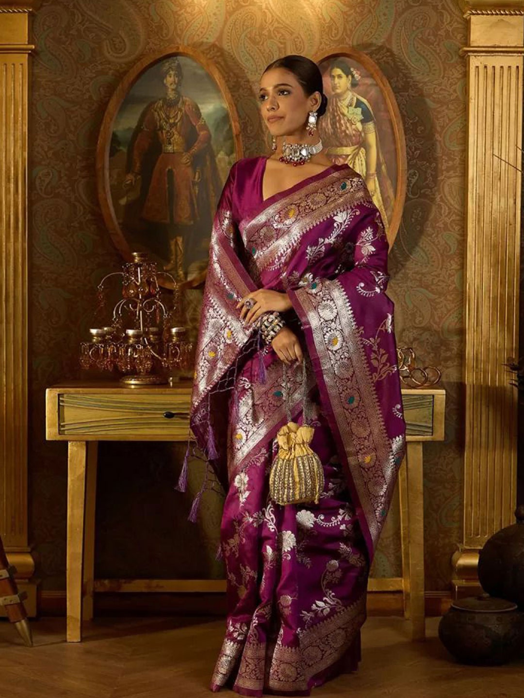 

zinzraa Woven Design Zari Pure Silk Kanjeevaram Saree, Magenta