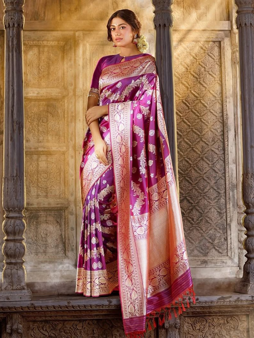 

zinzraa Ethnic Motifs Woven Design Zari Pure Silk kanjivaram Saree, Magenta