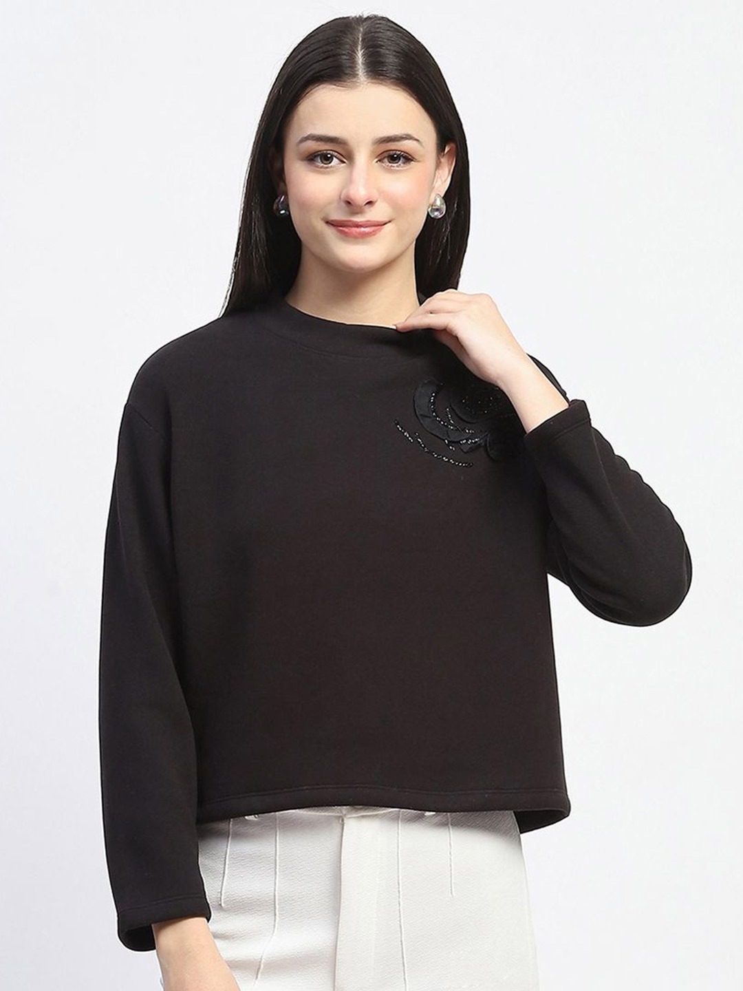 

Madame Women Round Neck Sweatshirt, Black