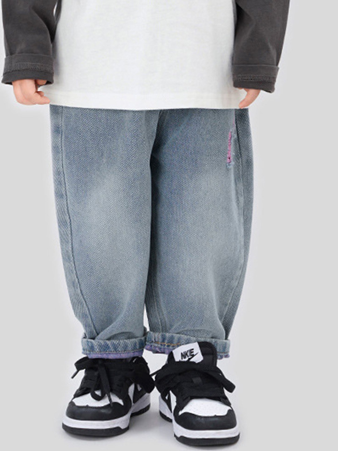

LULU & SKY Boys Tapered Fit High-Rise Light Fade Jeans, Blue