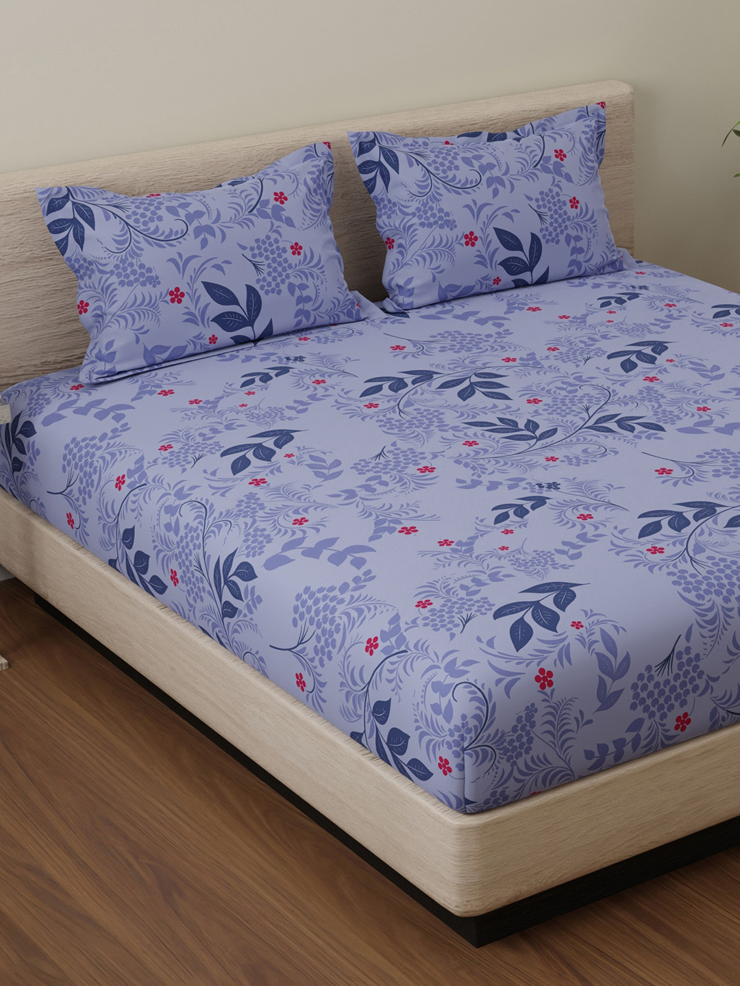 

Huesland Purple & Pink Ethnic Motifs 144 TC Cotton Queen Bedsheet Set 2.43 m x 2.23 m