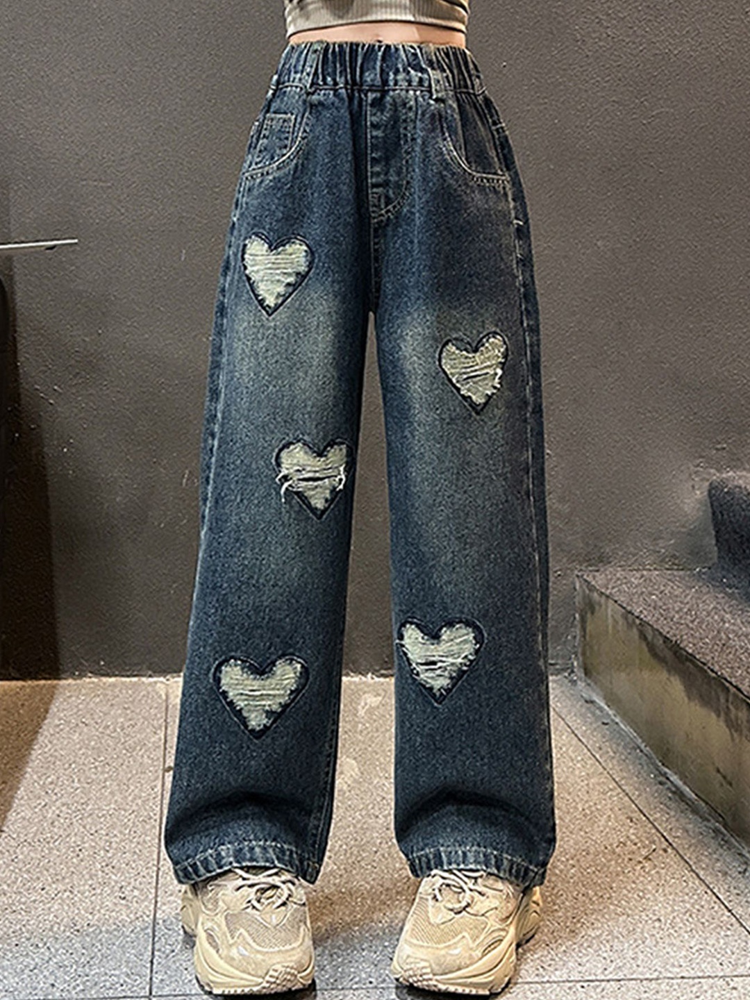 

LULU & SKY Girls High-Rise Mildly Distressed Heavy Fade Wide Leg Jeans, Blue