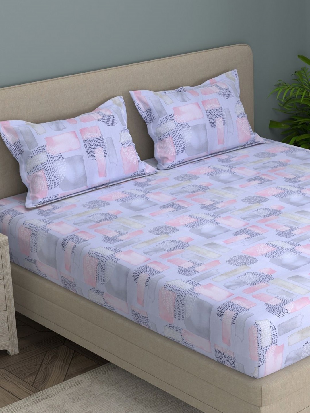 

Huesland Purple & Blue Geometric Printed 144 TC Cotton King Bedsheet Set 2.74 m x 2.74 m