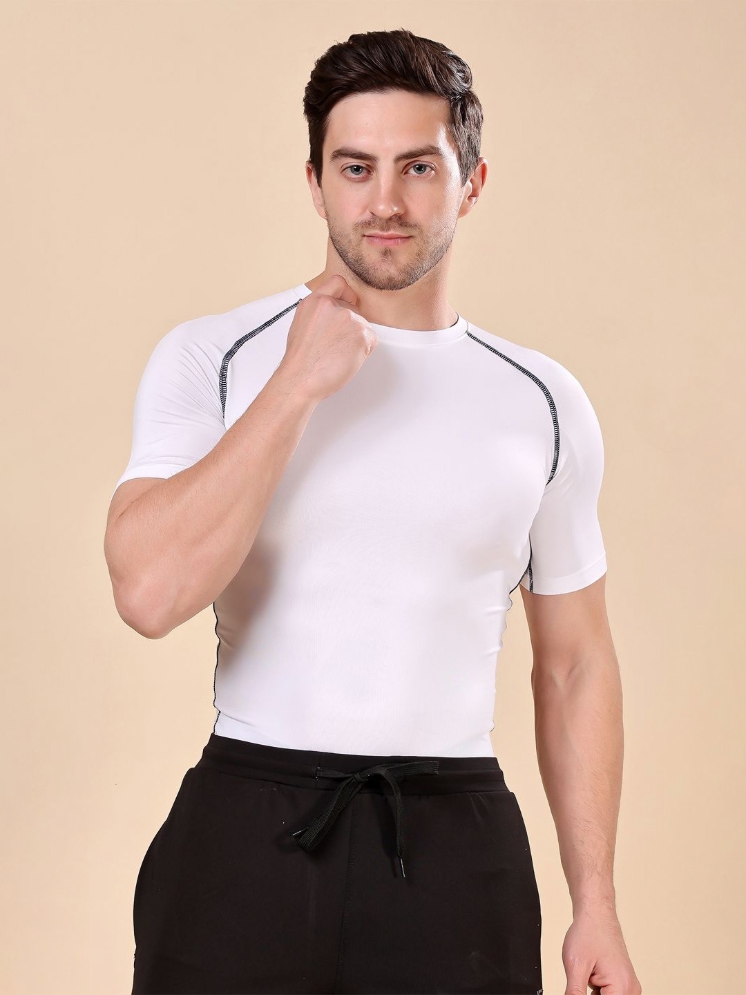 

Friskers Men Solid Round Neck Compression T-shirt, White