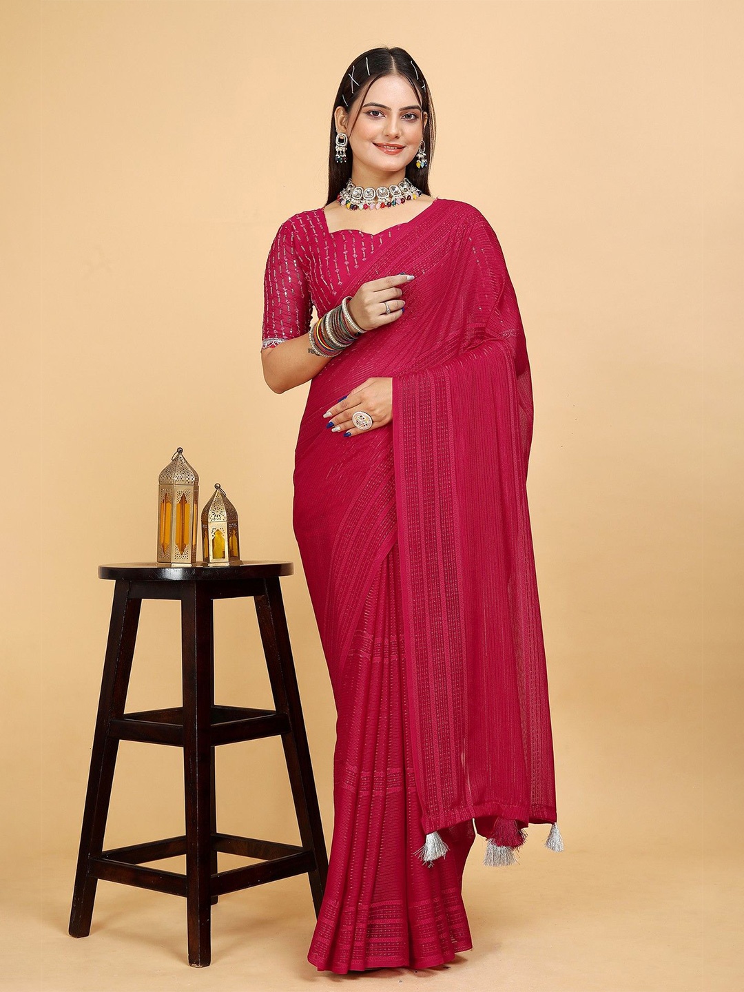 

K 5 Fashion Striped Embroidered Saree, Red