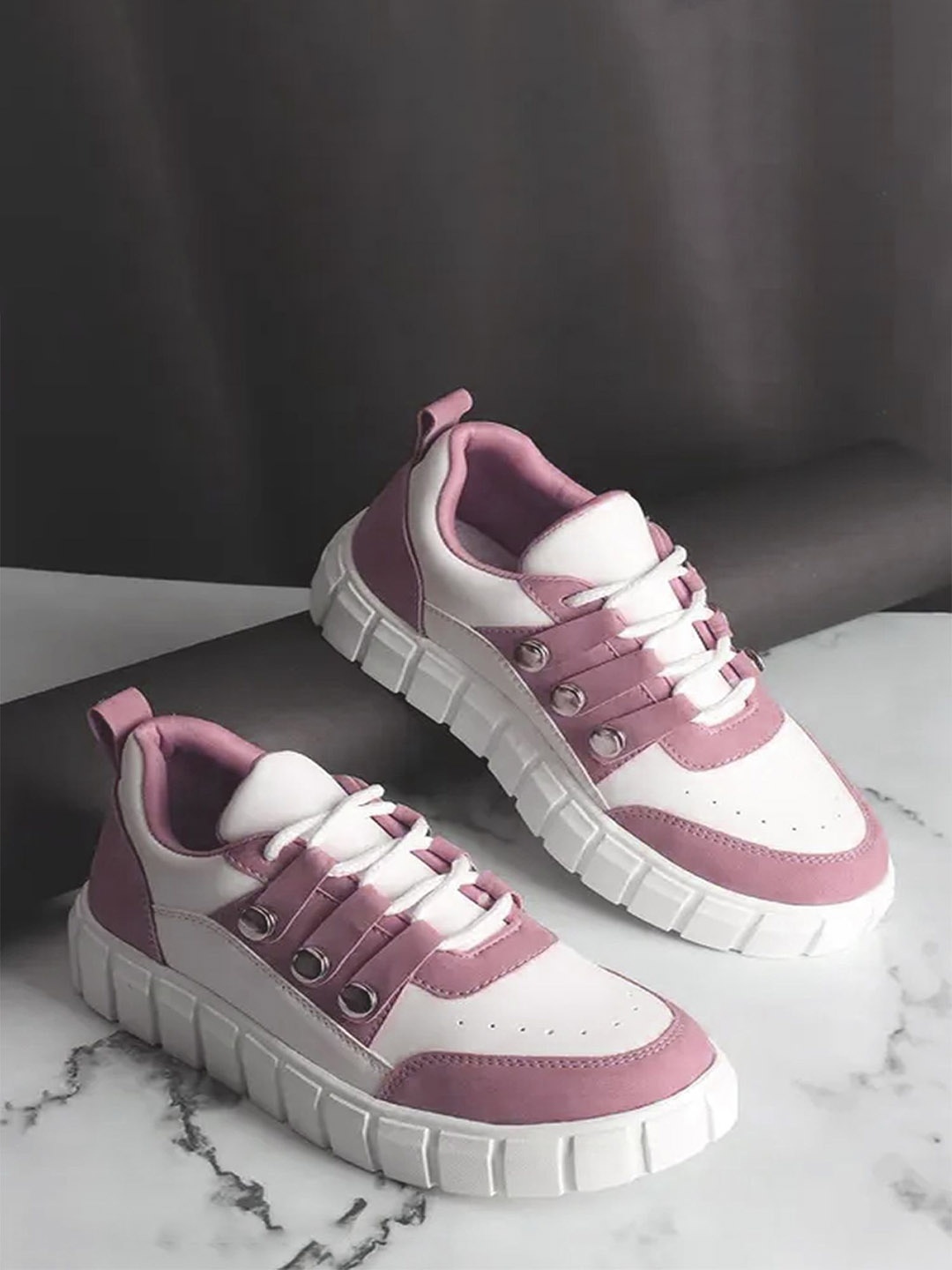 

FEET RUNNER Women Colourblocked PU Sneakers, Pink