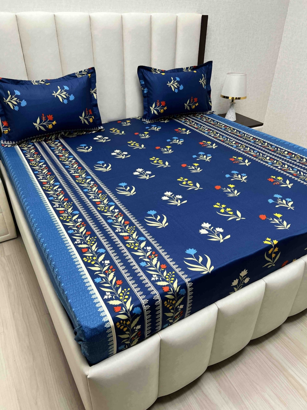 

Pure Decor Passion Fur Blue & White Floral Cotton 260 TC Queen Bedsheet Set-2.28mx2.54m