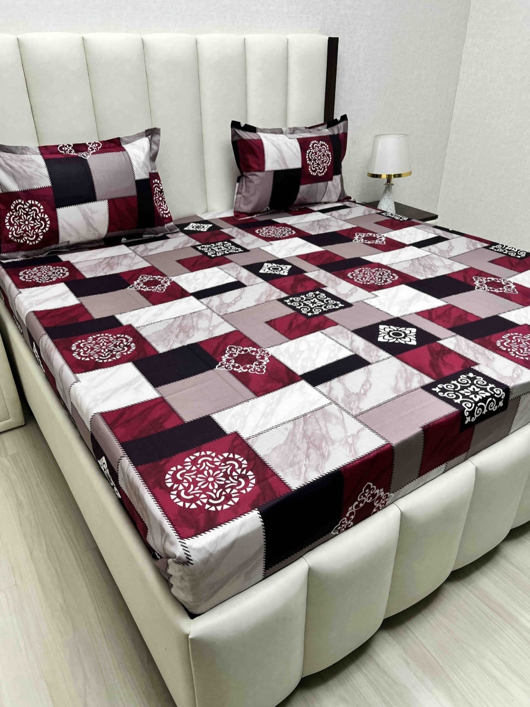 

Pure Decor Passion Fur White & Pink Ethnic Cotton 240 TC Queen Bedsheet Set-2.28mx2.54m