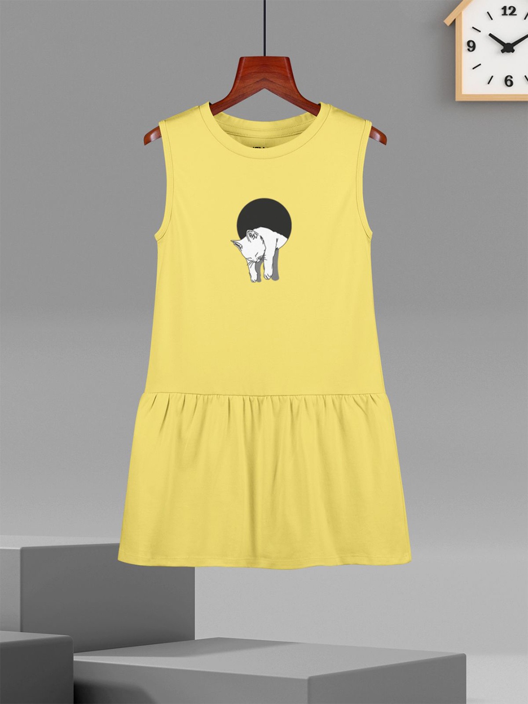 

HELLCAT Girls Printed Sleeveless Drop - Waist Dress, Yellow