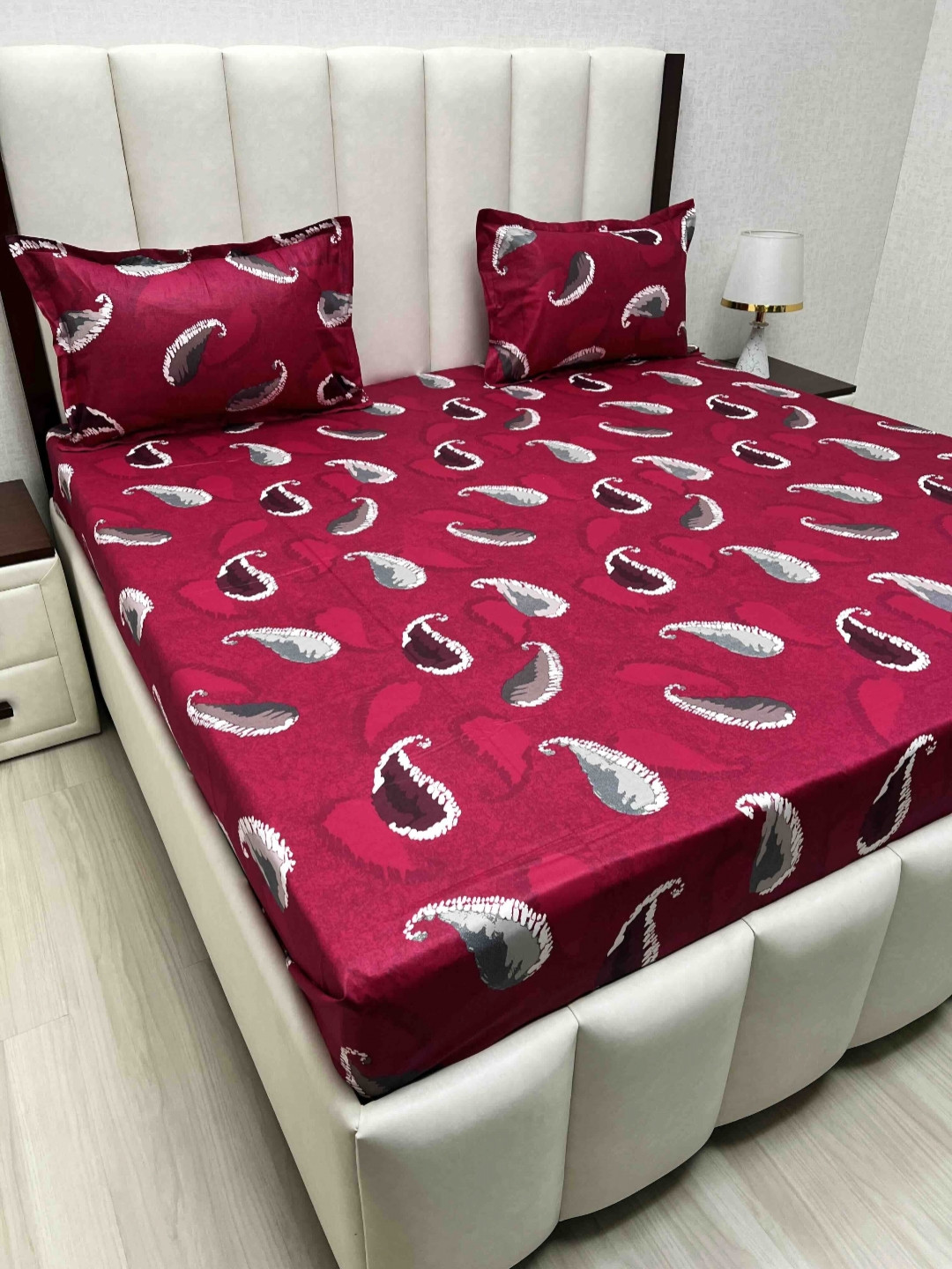 

Pure Decor Passion Fur Pink & White Ethnic Cotton 230 TC Queen Bedsheet Set-2.28mx2.54m