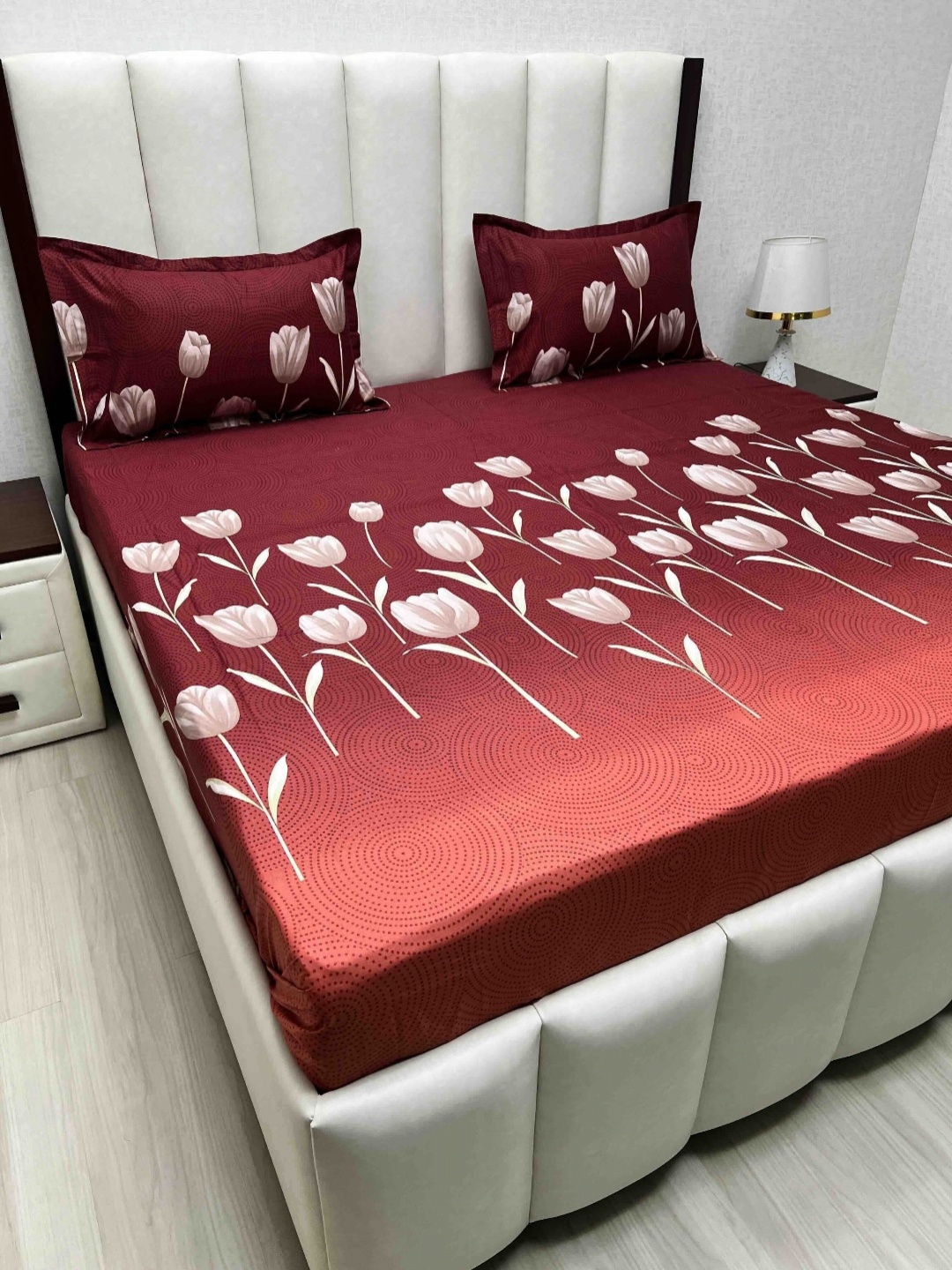 

Pure Decor Passion Fur Maroon & White Floral Cotton 220 TC Queen Bedsheet Set-2.28mx2.54m