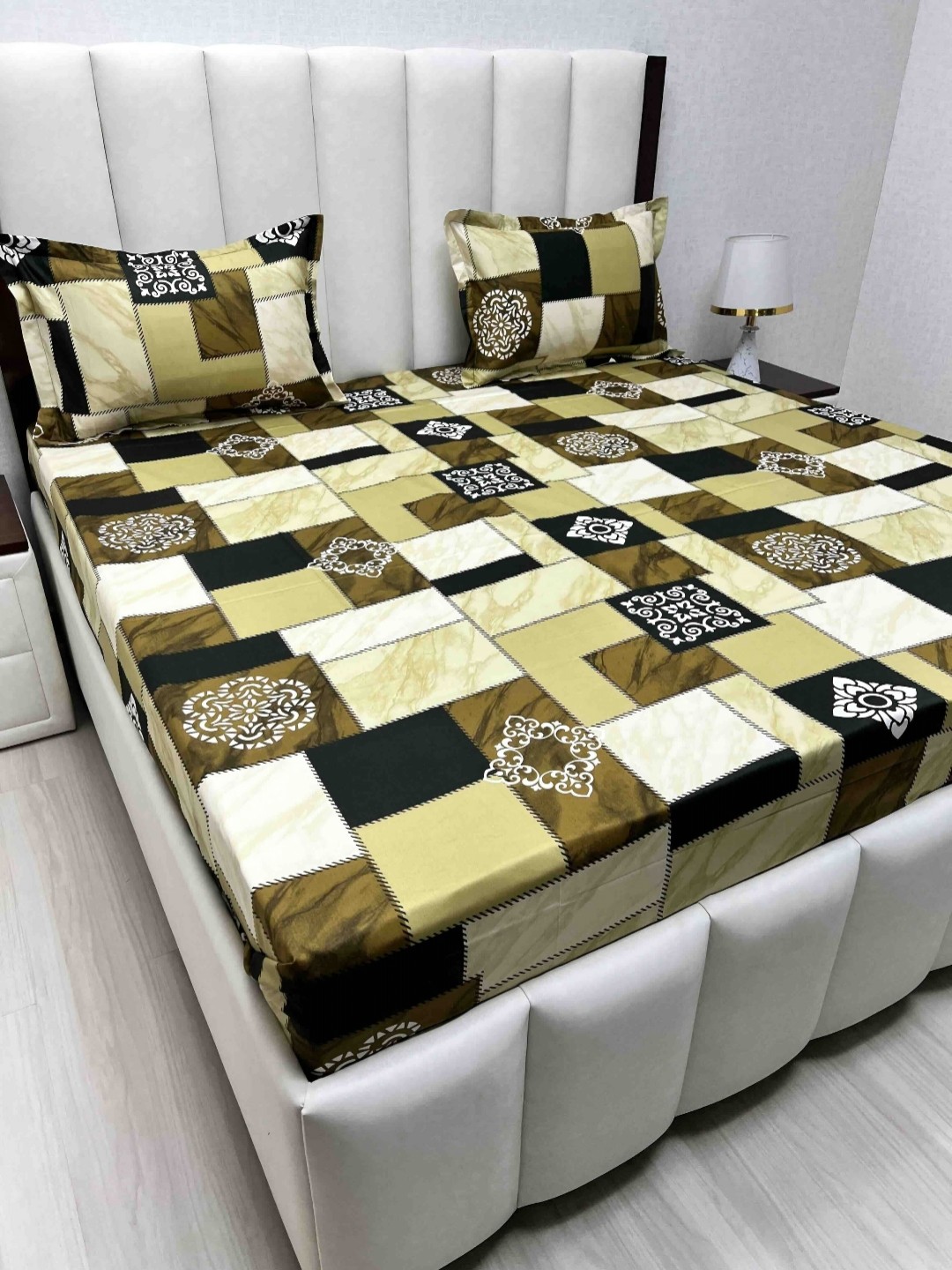

Pure Decor Green Ethnic Motifs Pure Cotton 220 TC Queen Bedsheet Set 2.28 m x 2.54 m