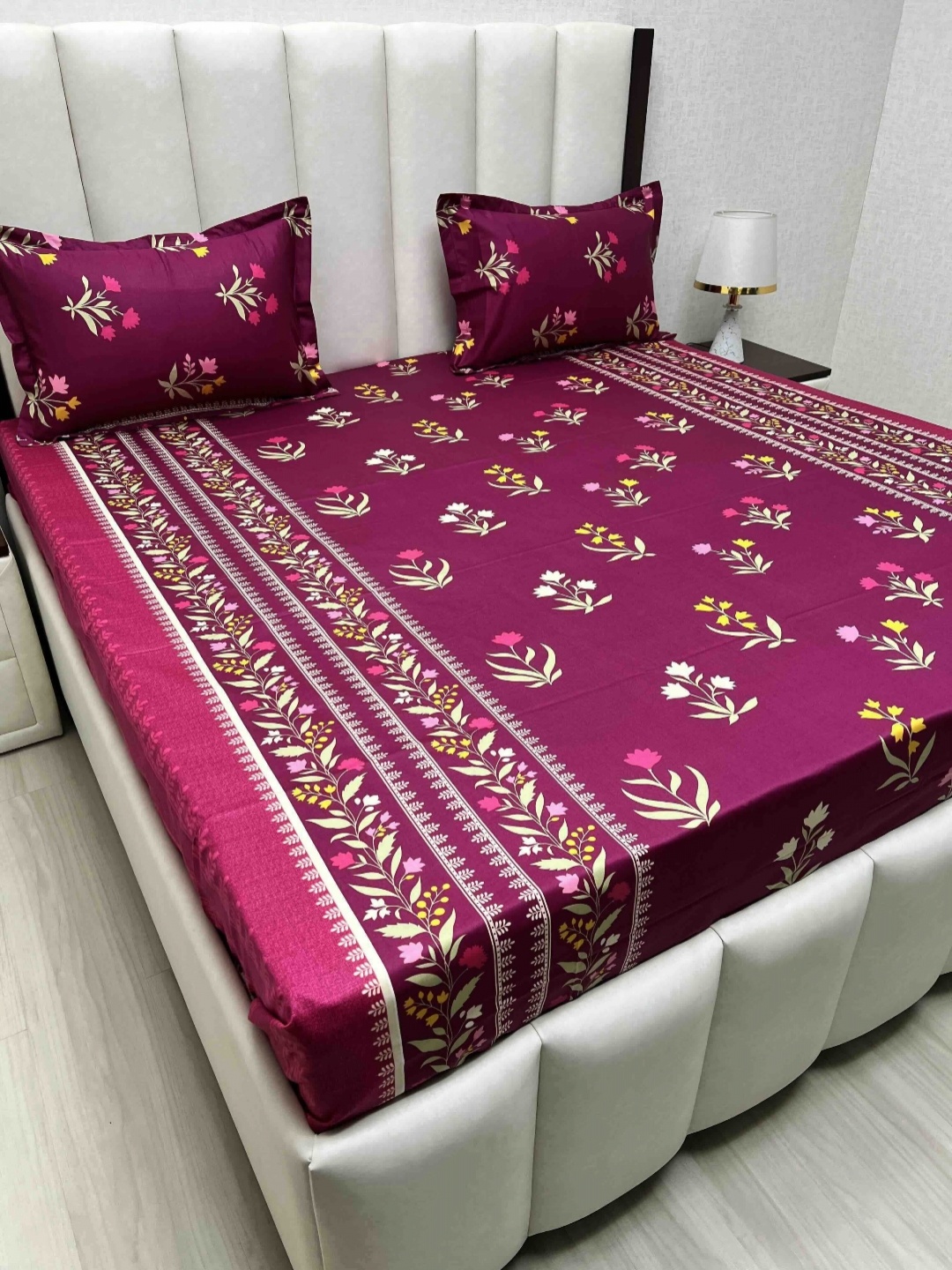 

Pure Decor Purple & White Floral Pure Cotton 220 TC Queen Bedsheet Set 2.28 m x 2.54 m