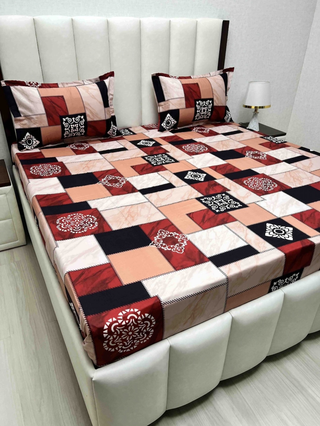 

Pure Decor White Ethnic Motifs Pure Cotton 220 TC Queen Bedsheet Set 2.28 m x 2.54 m