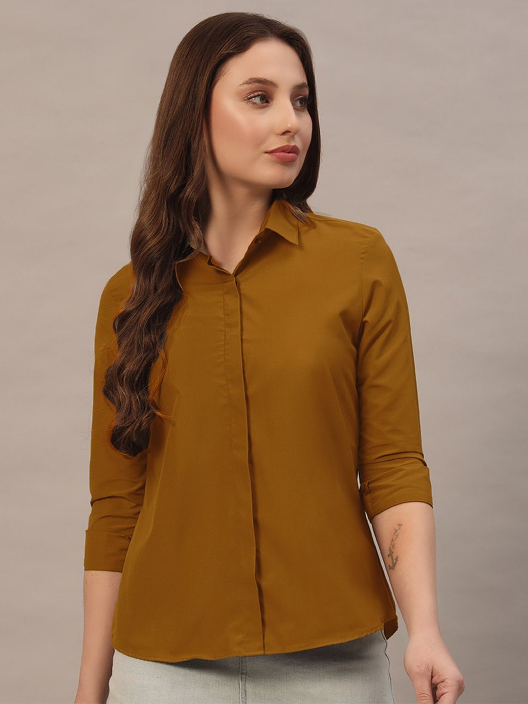 

The Roadster Lifestyle Co. Women Slim Fit Spread Collar Solid Casual Shirt, Rust